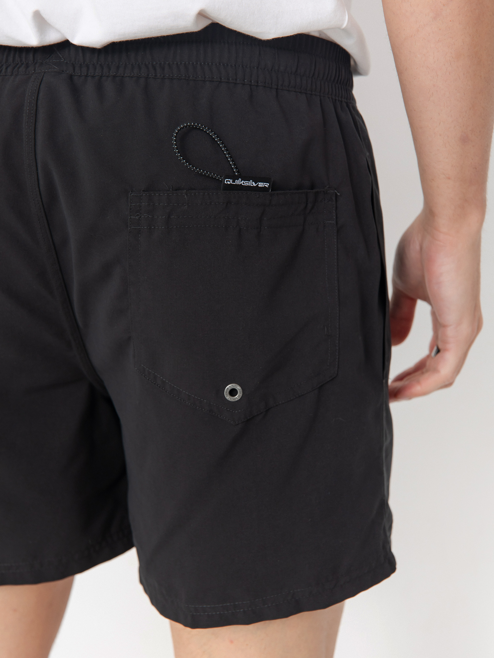 Къси панталони Quiksilver Everyday Solid Volley 15 (black)