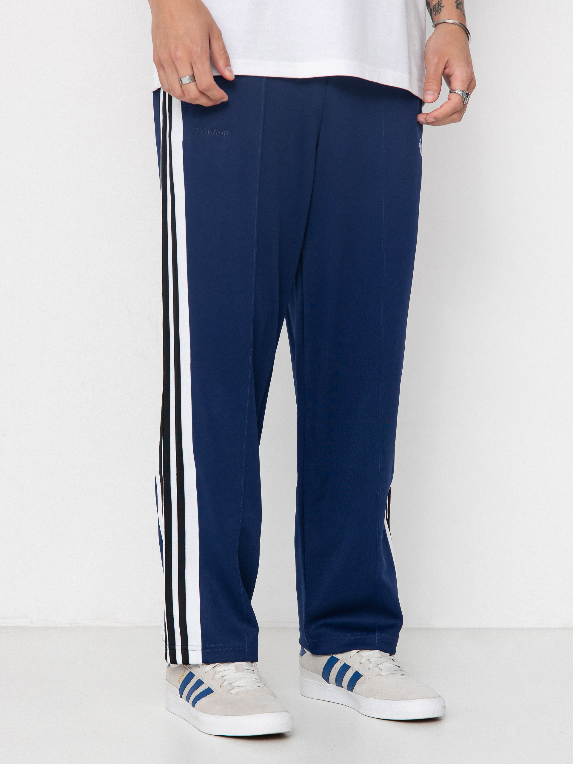 Панталони adidas Tyshawn (dkblue/white/black)