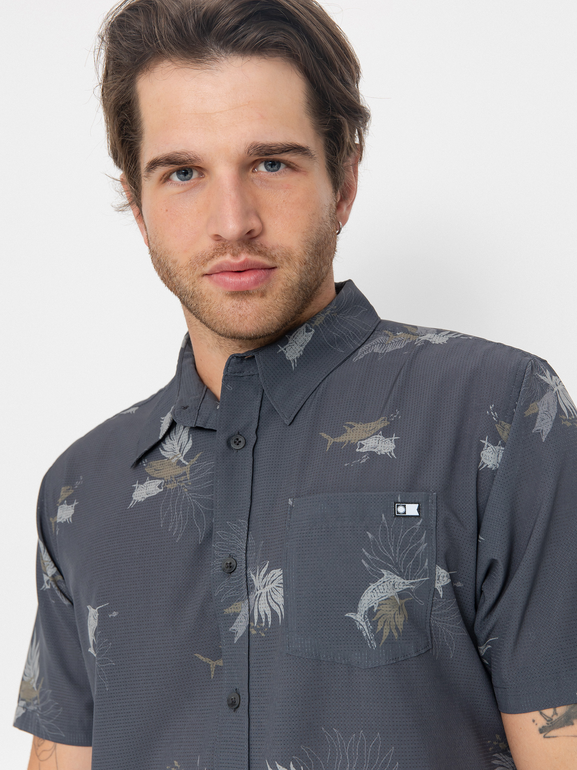 Риза Salty Crew Breezer Perf Tech (charcoal)