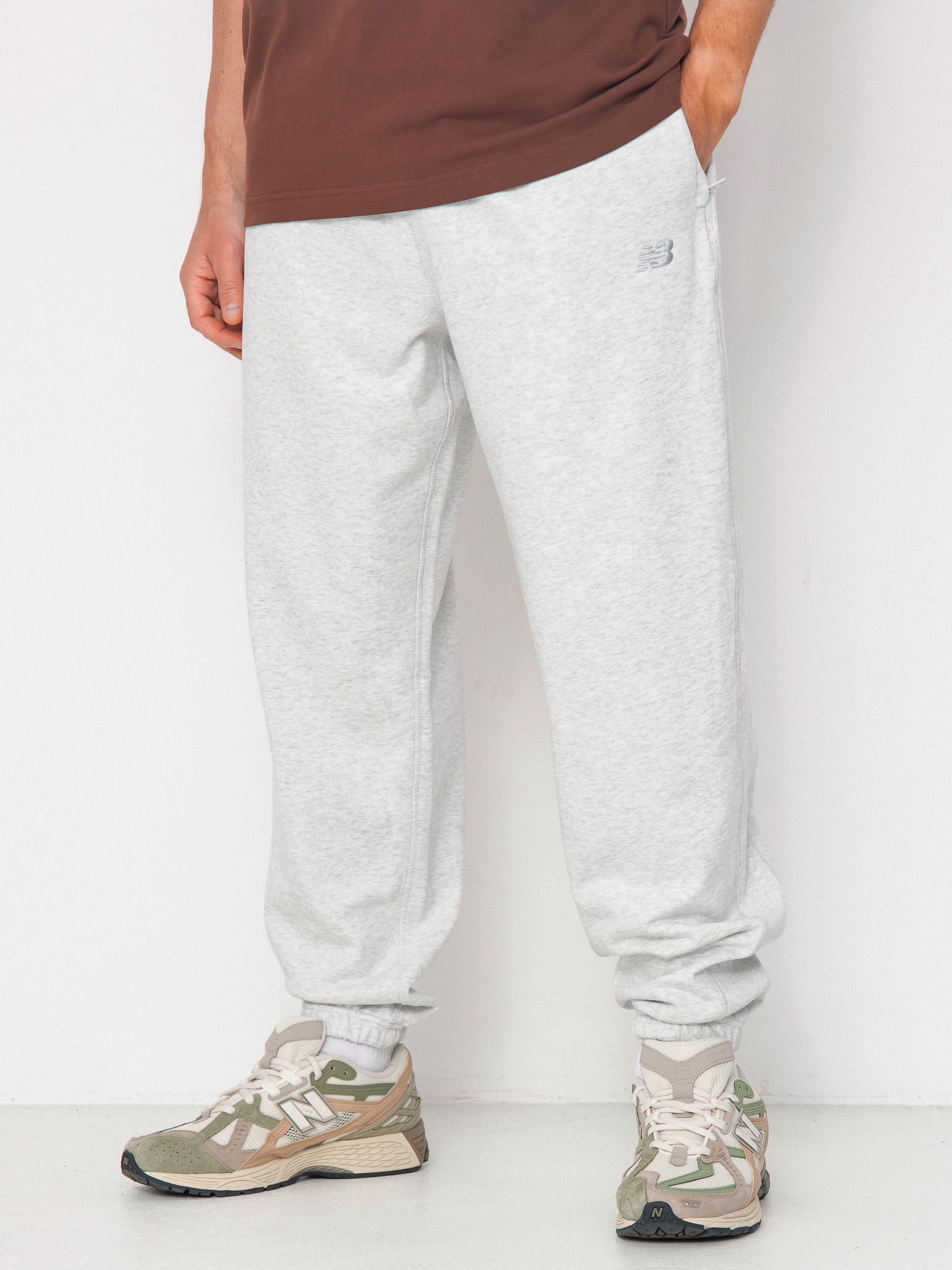 Панталони New Balance Athletics Jogger (grey)