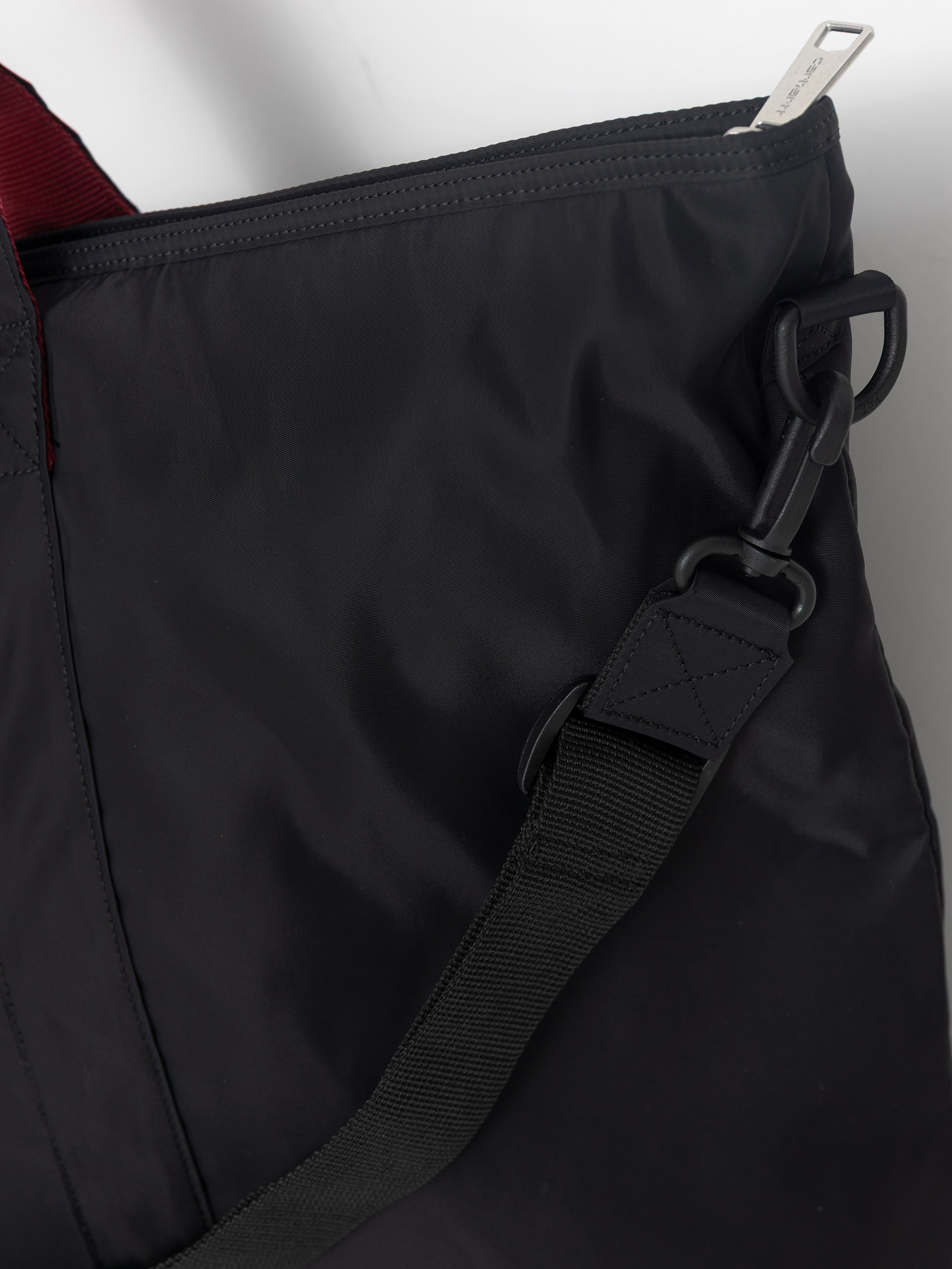 Дамска чанта Carhartt WIP Alumni Tote (black/scarlet)