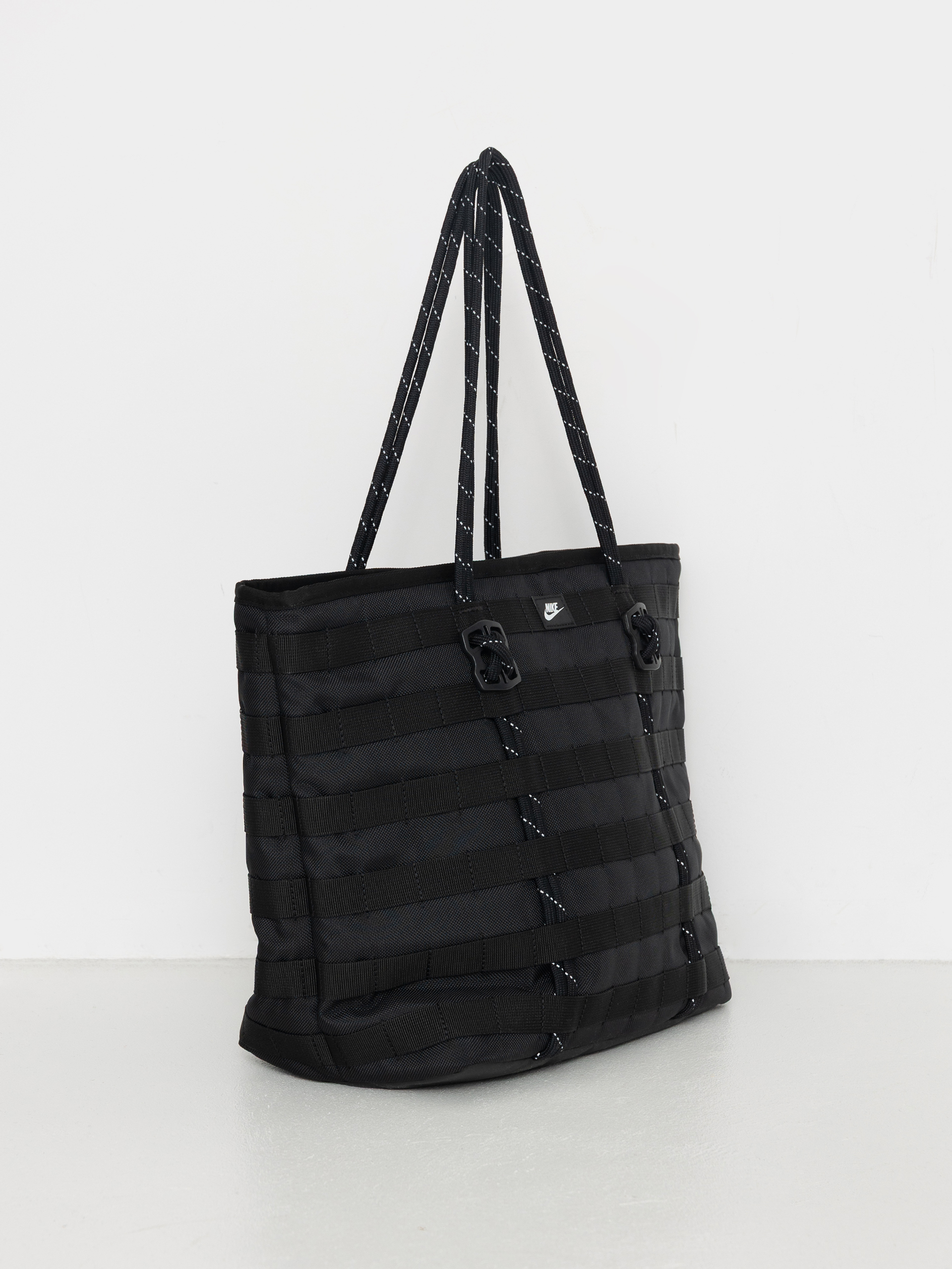 Чанта Nike SB Sportswear (black/black/white)