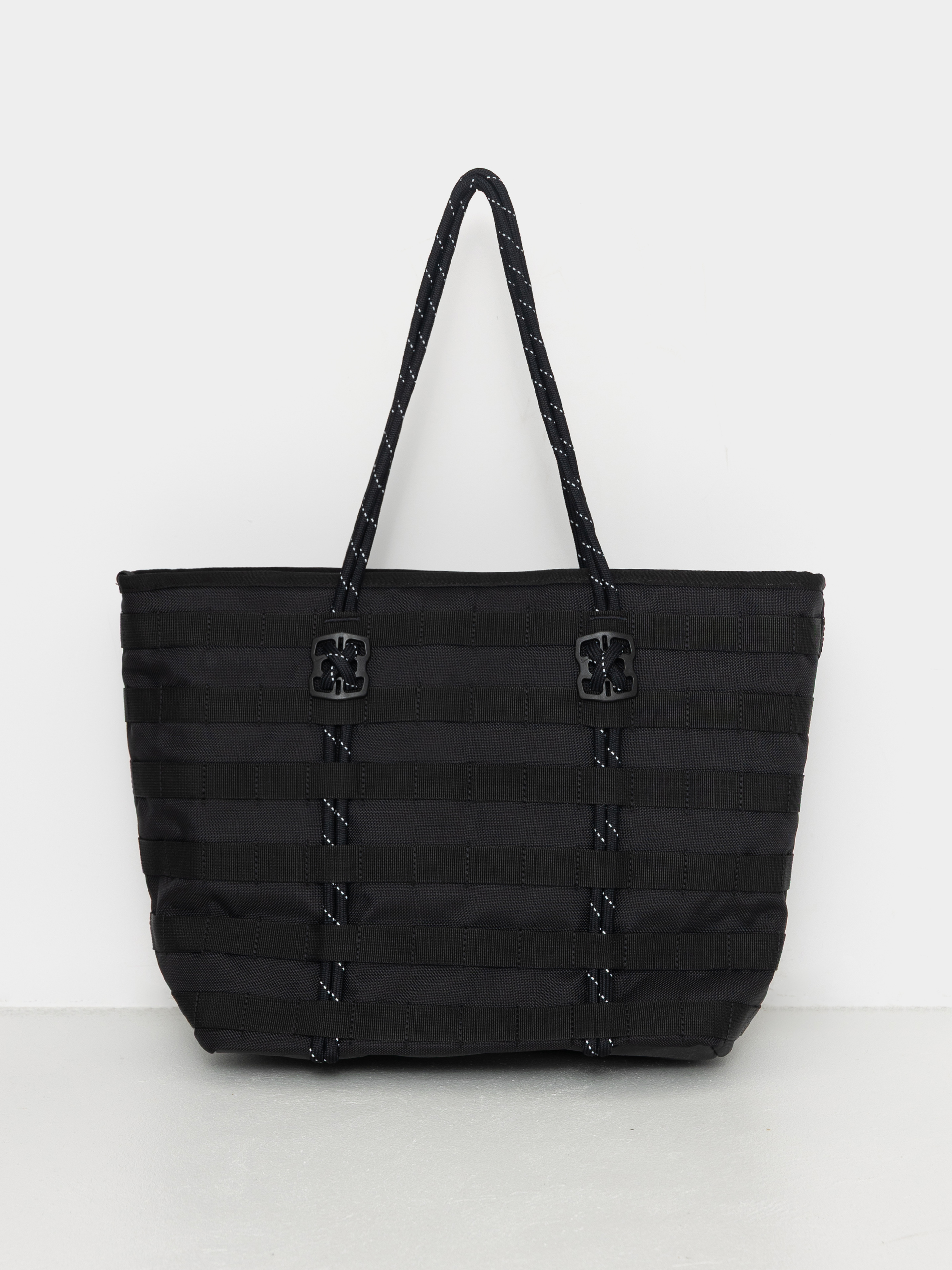 Чанта Nike SB Sportswear (black/black/white)