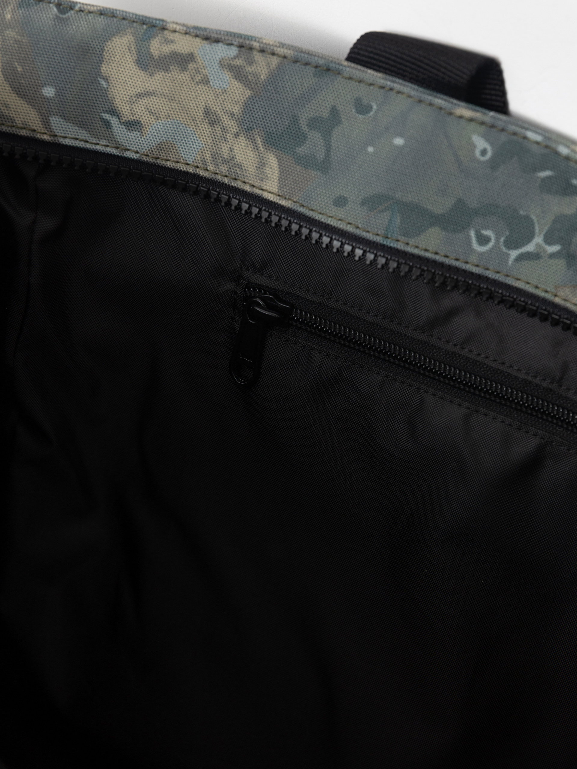 Дамска чанта Carhartt WIP Jake Tote (camo combi/green)