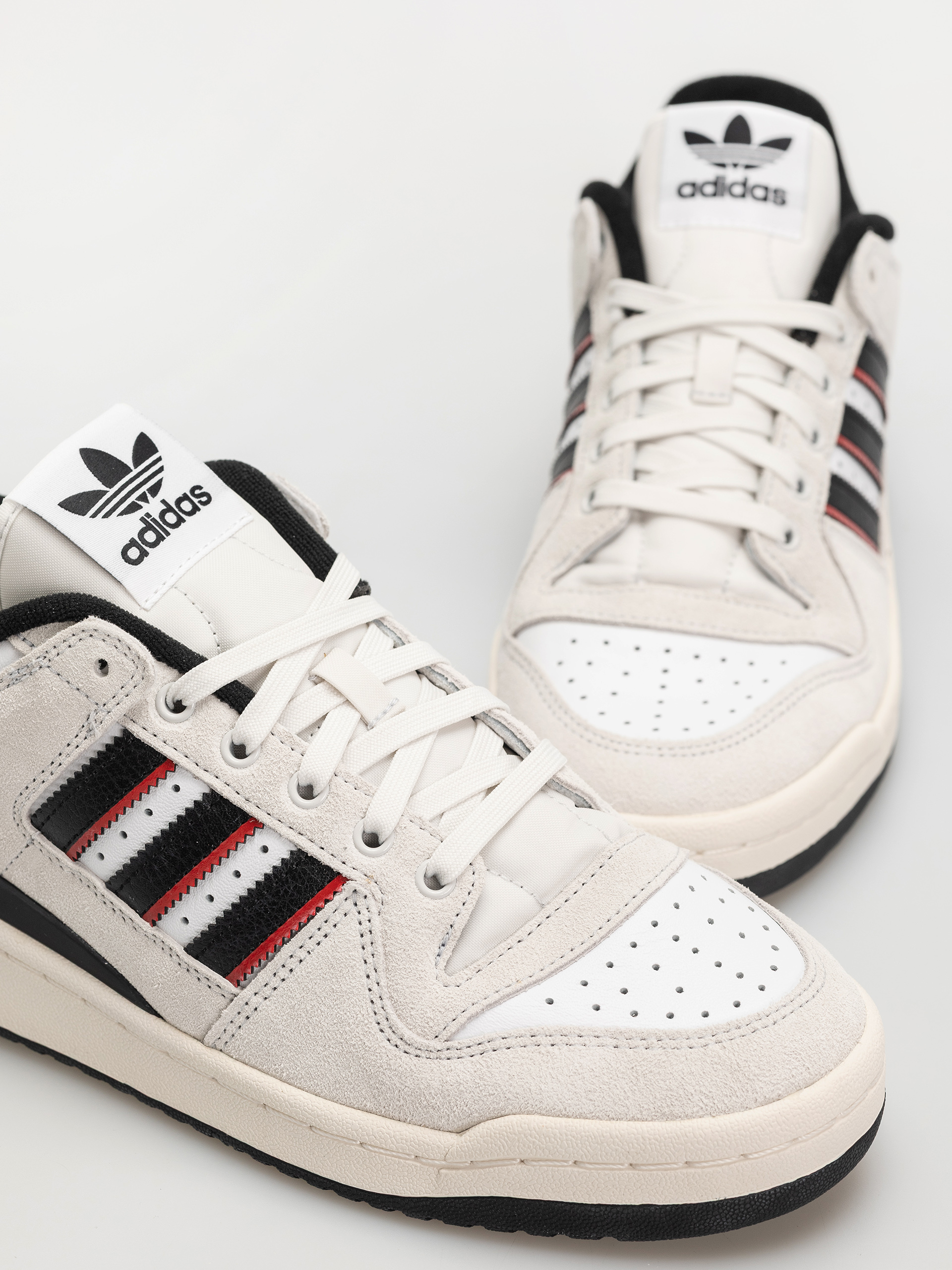 Обувки adidas Forum 84 Low Adv (crywht/cblack/betsca)