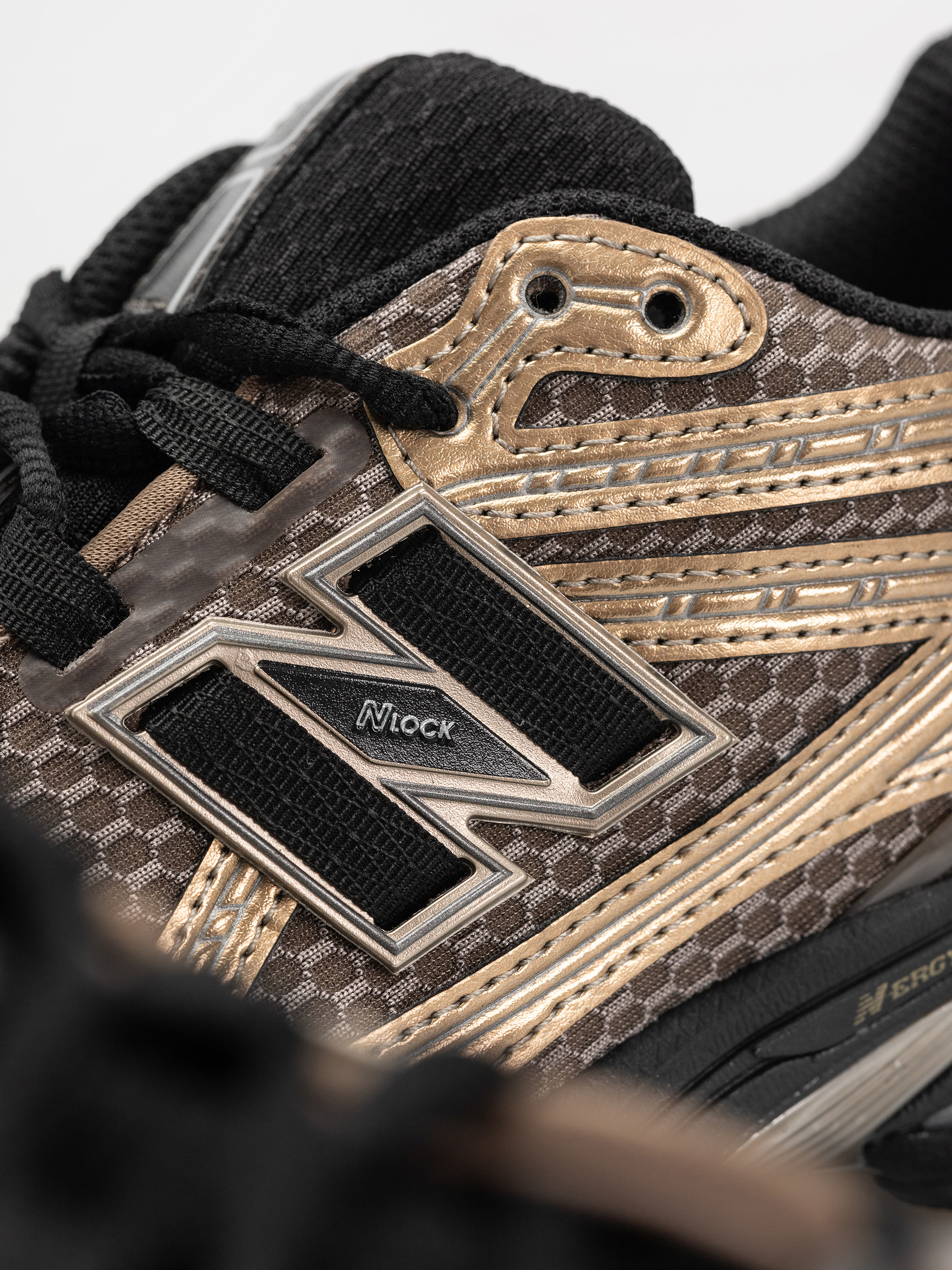 Обувки New Balance 1906 (mushroom)