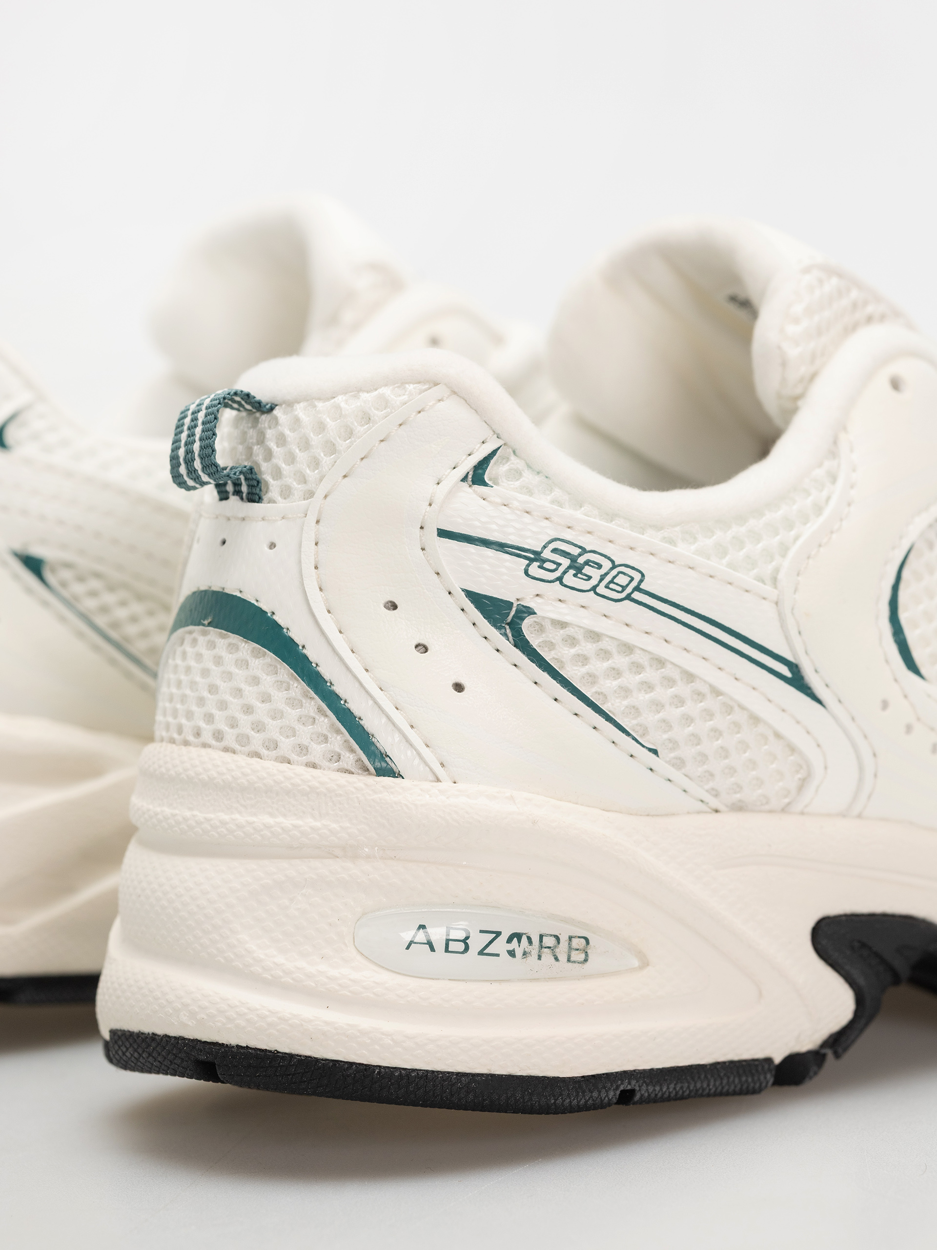 Обувки New Balance 530 JR (sea salt)