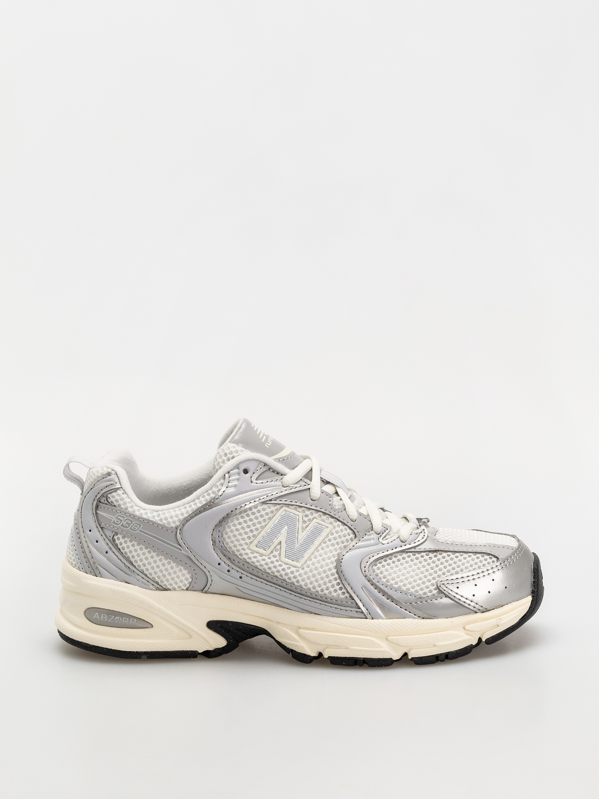 u041eu0431u0443u0432u043au0438 New Balance 530 (silver metallic)