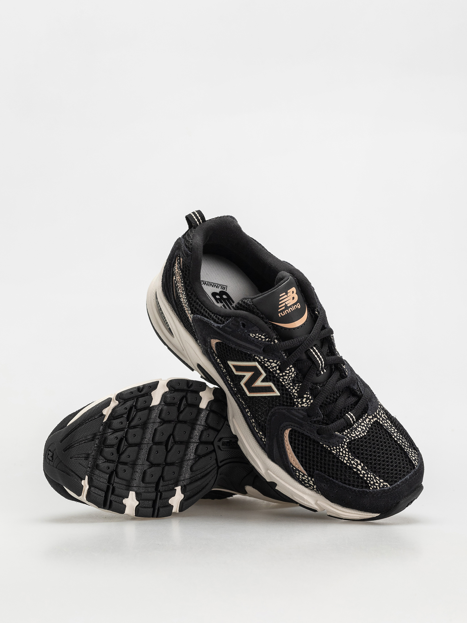 Обувки New Balance 530 (black)