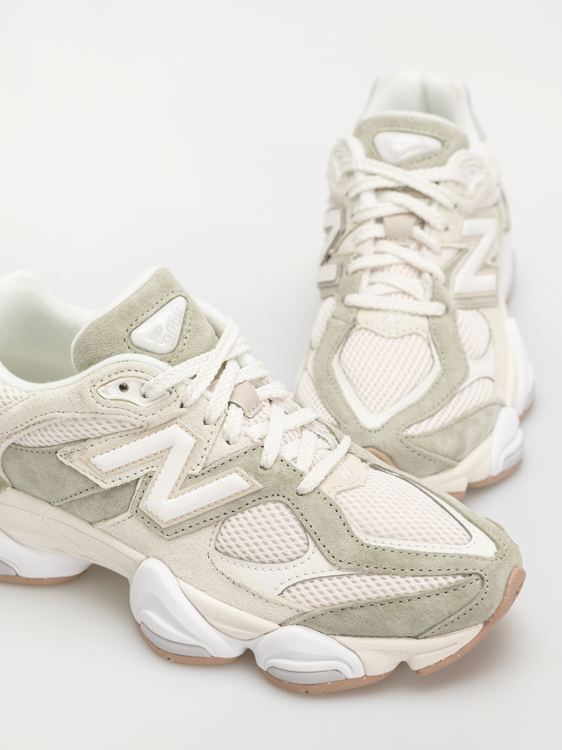 Обувки New Balance 9060 (garter snake)