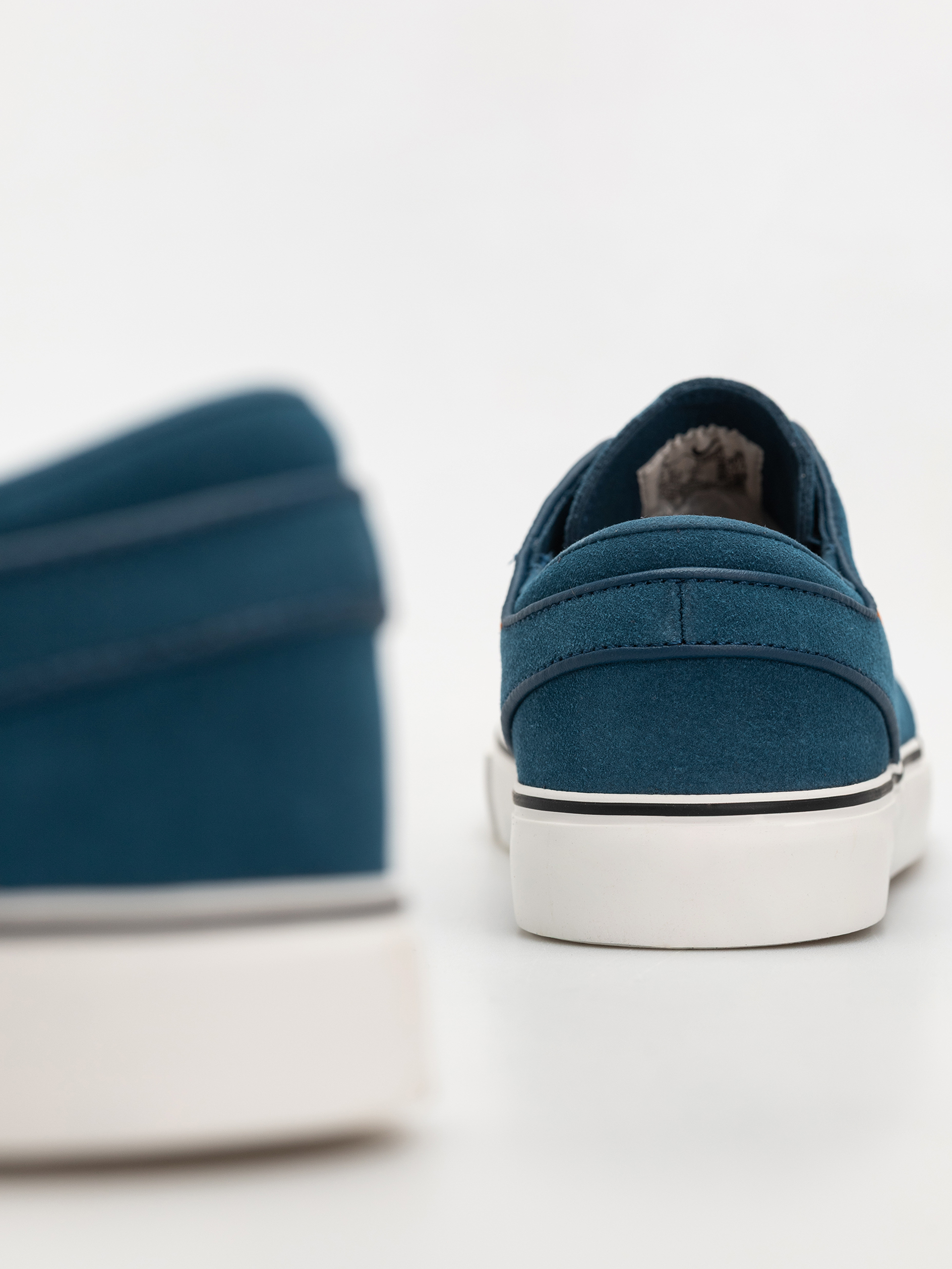 Обувки Nike SB Zoom Janoski Og+ (blue force/campfire orange blue force)