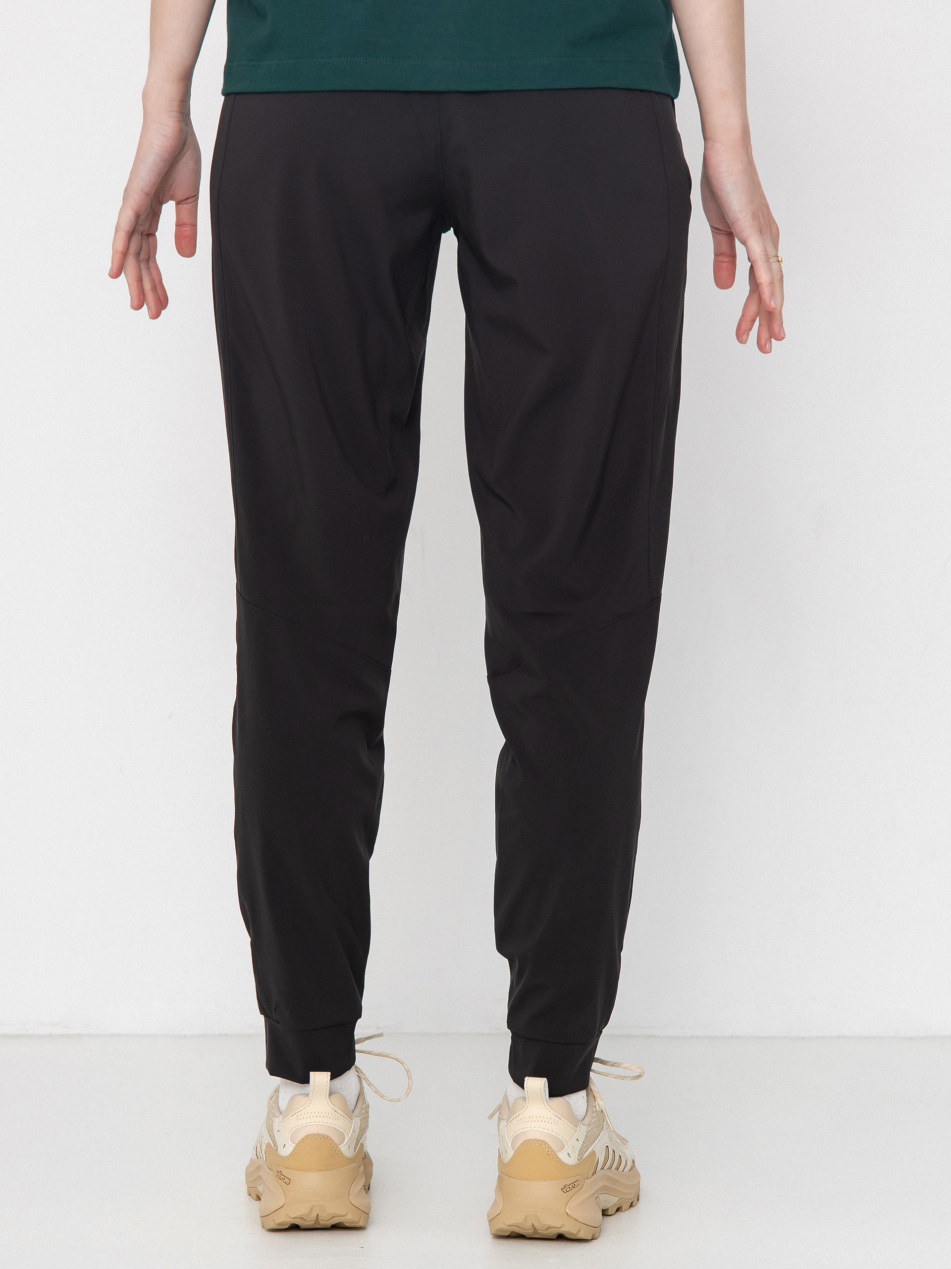 Панталони Patagonia Terrebonne Joggers Wmn (black)