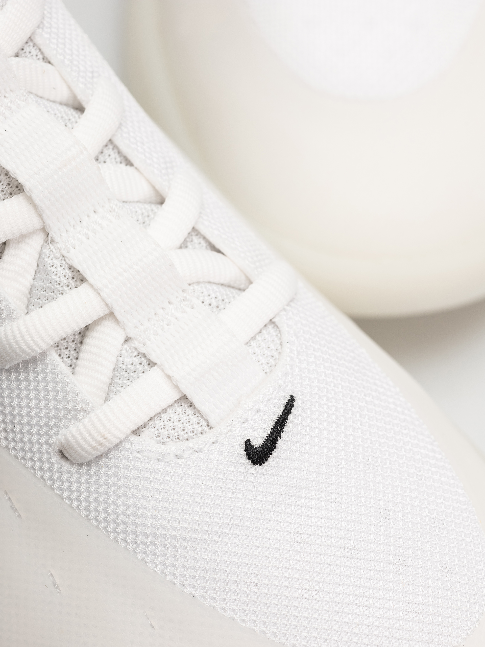 Обувки Nike SB Zoom Nyjah 4 (white/black white black)