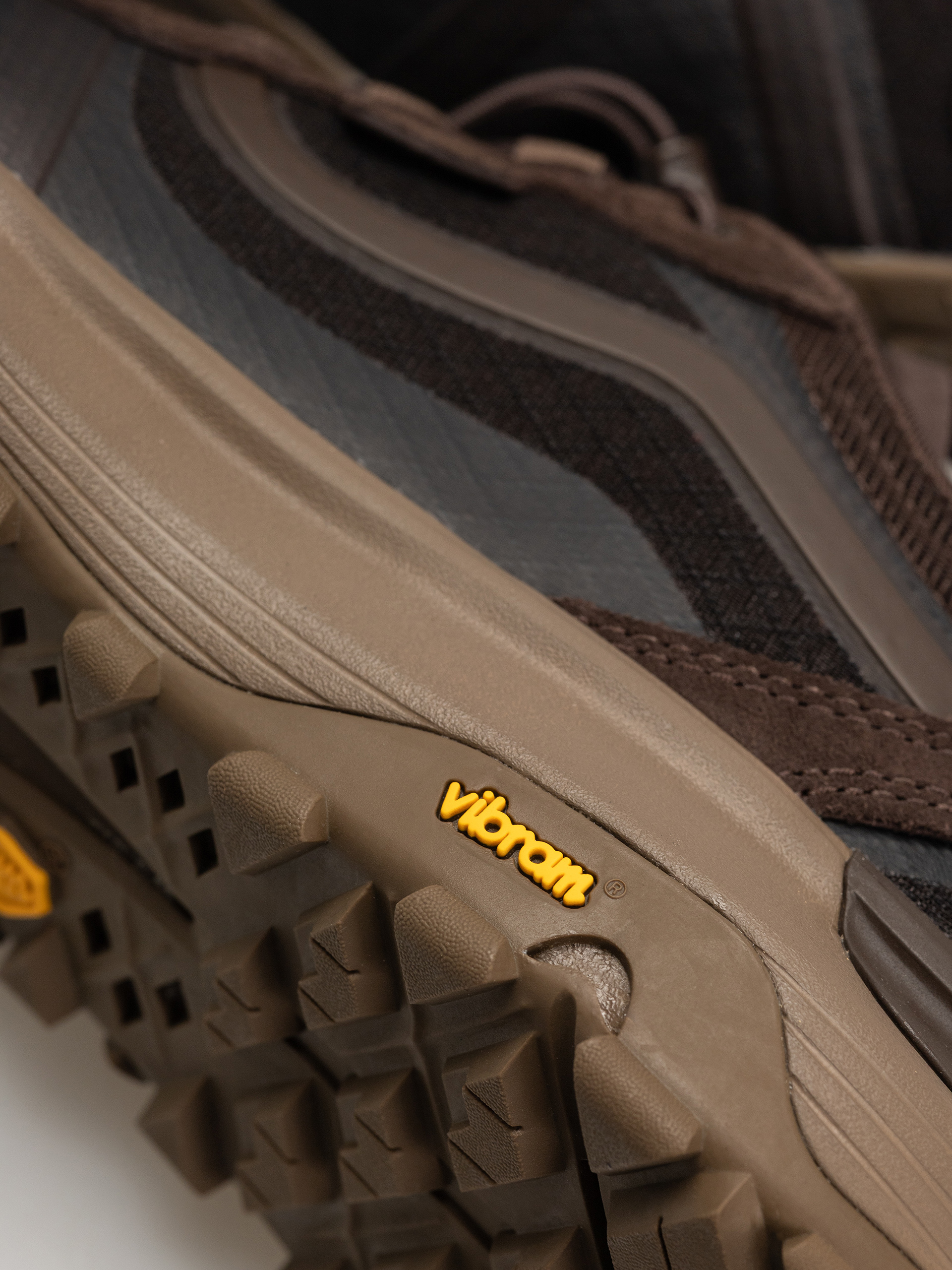 Обувки Vans Mte Crosspath Xc (dark brown)