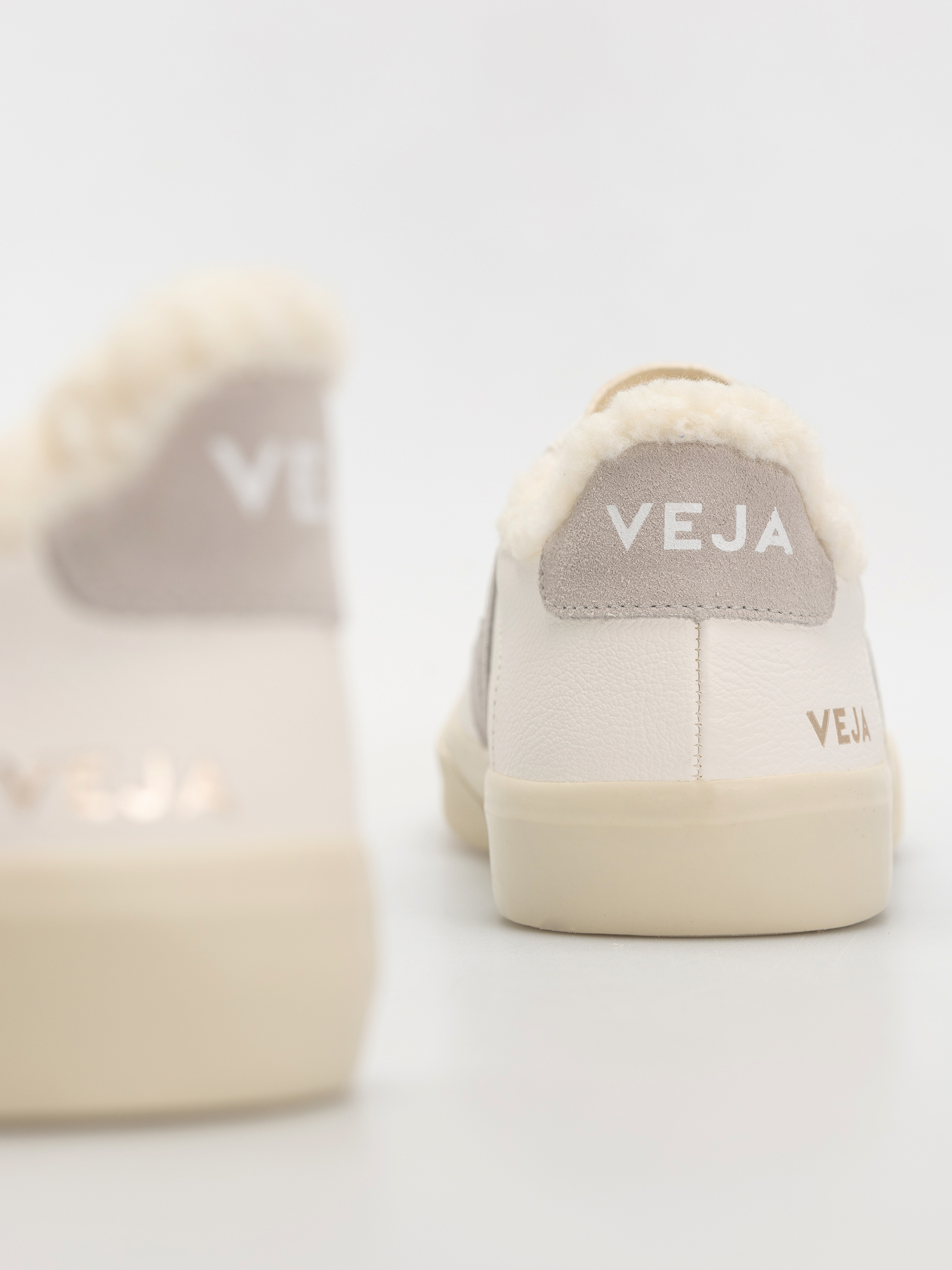 Обувки Veja Campo Winter Wmn (ex white li grey)