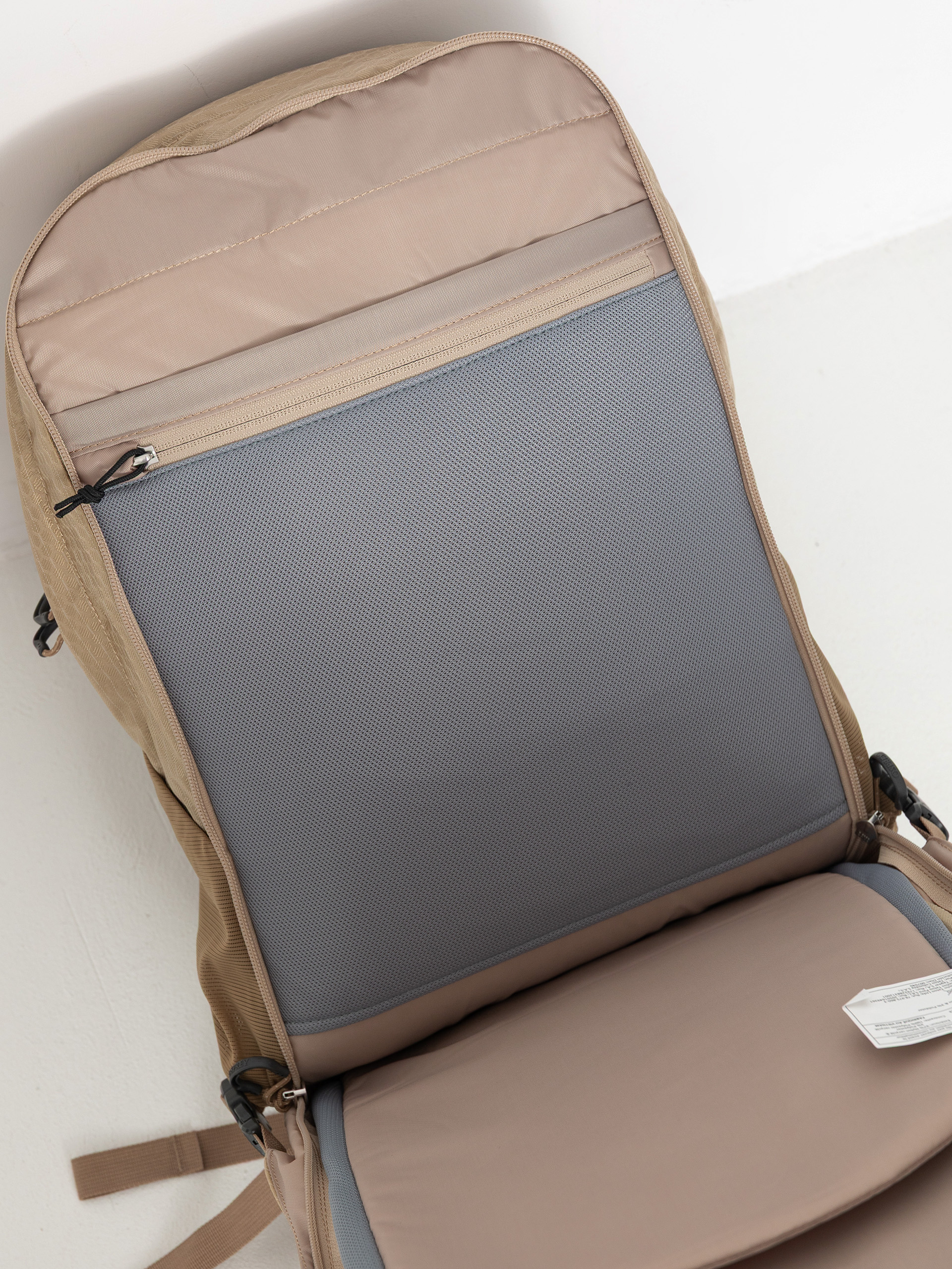 Раница Osprey Nebula (alpaca tan/latte brown heather)