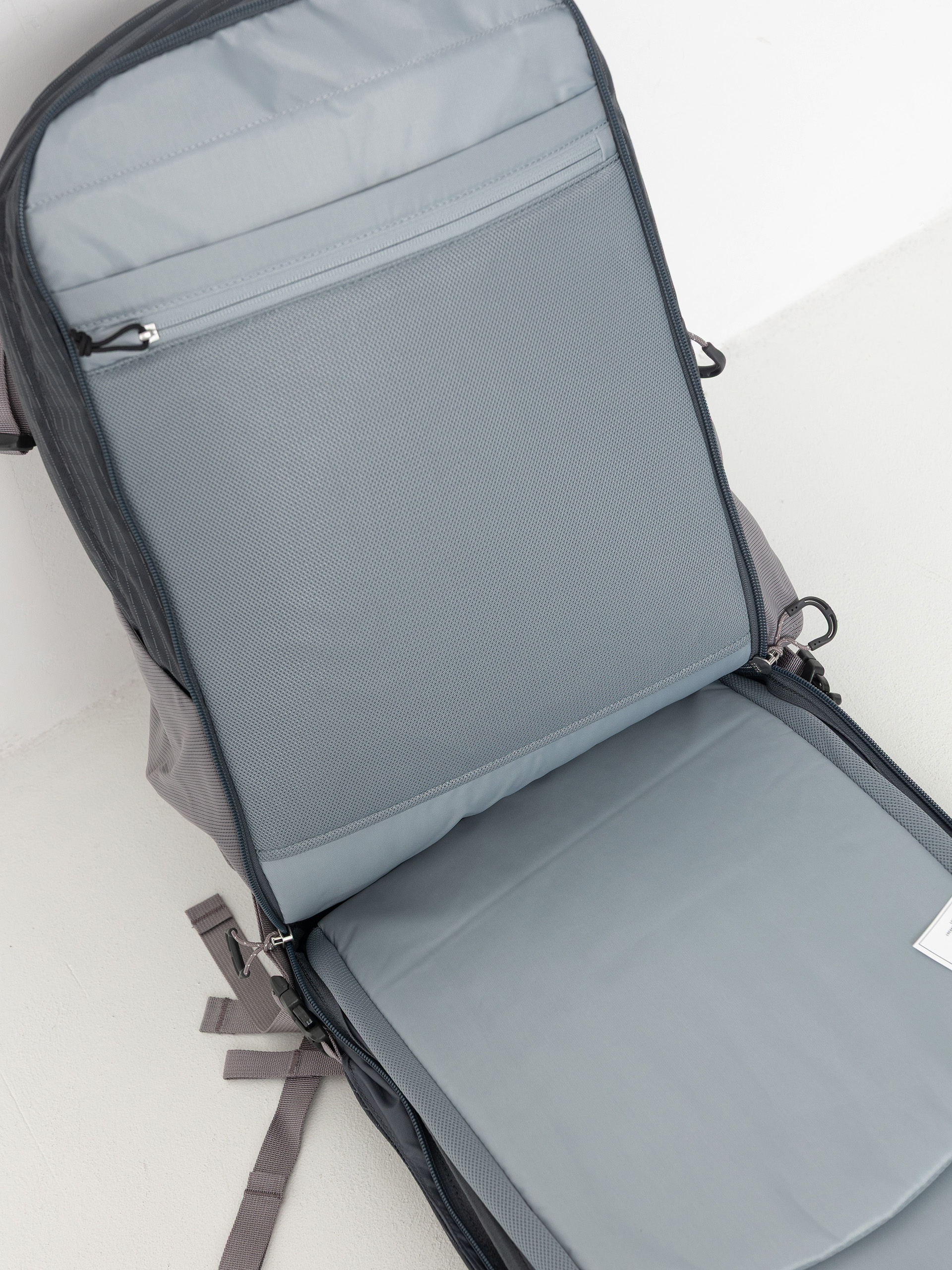 Раница Osprey Nebula (tungsten/soundwave grey heather)