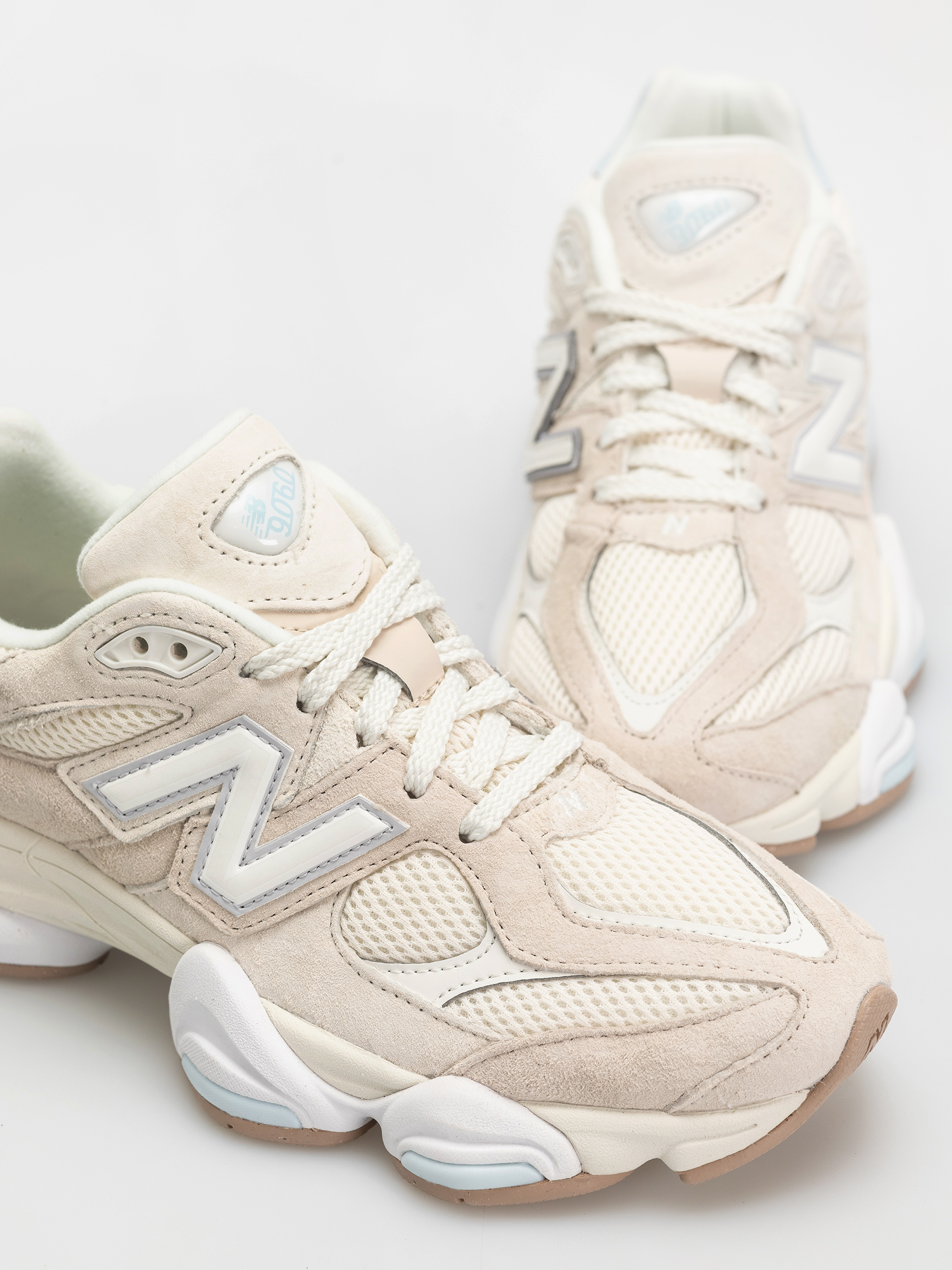 Обувки New Balance 9060 (bisque)
