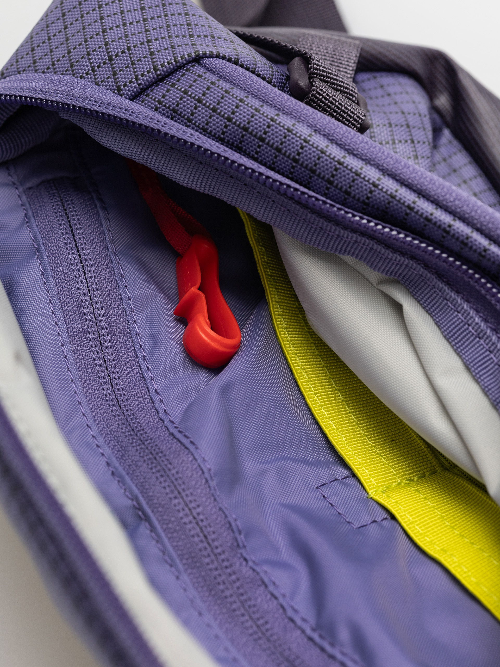 Чантичка за кръст Osprey Transporter Waist (euphoria purple/purple ink)