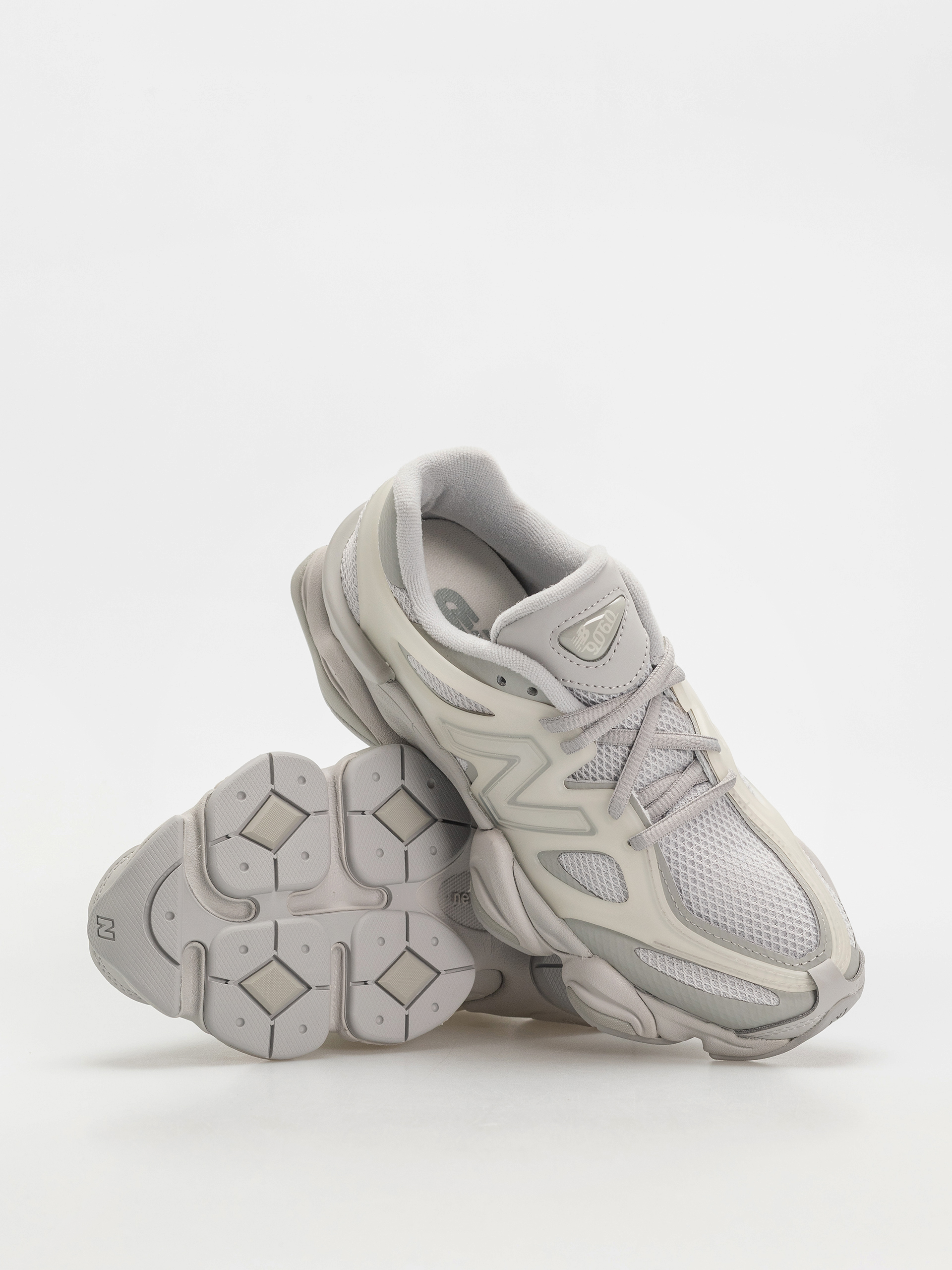 Обувки New Balance 9060 (raincloud)