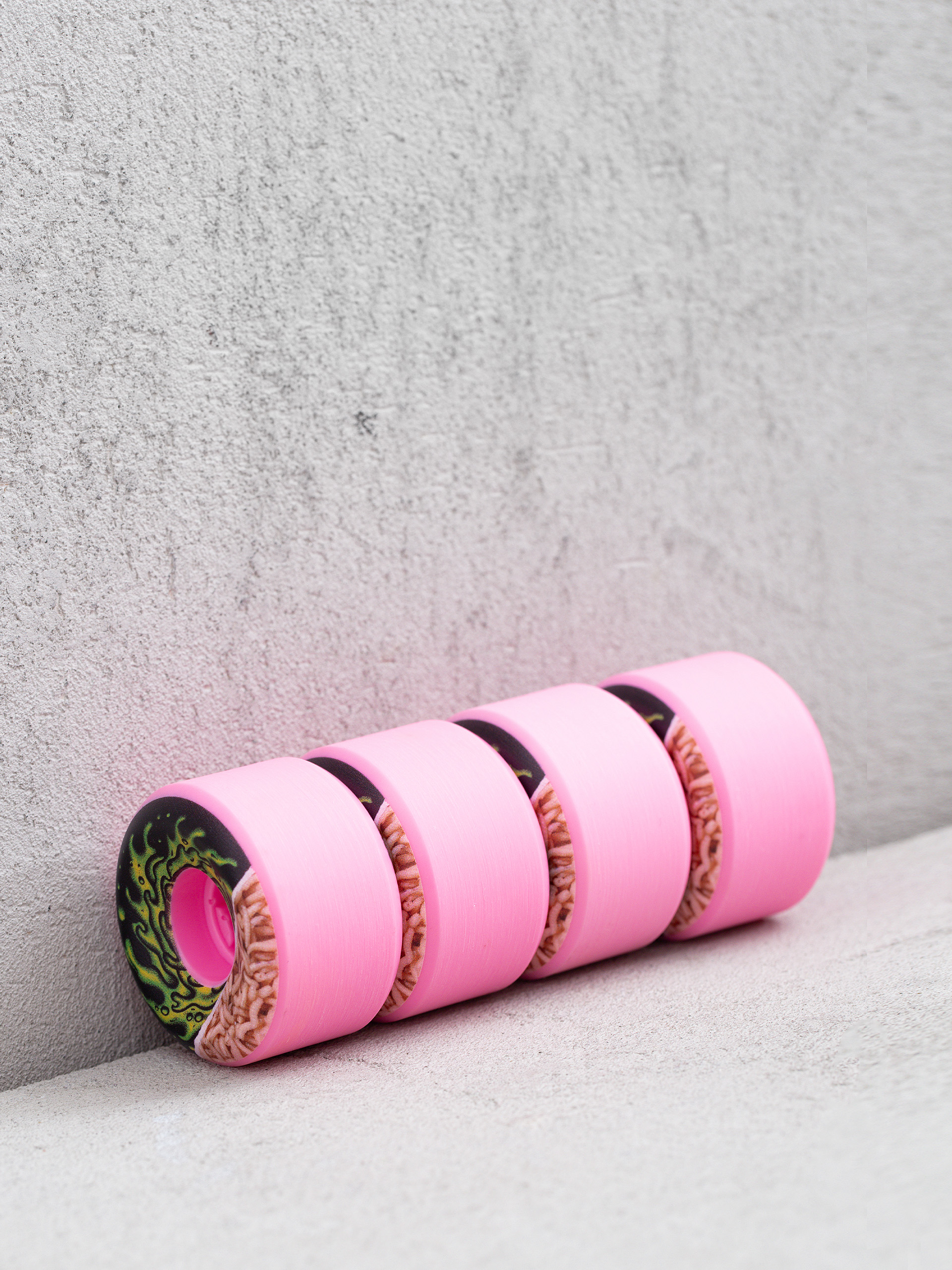 Колелца Slime Balls Tear Away Maggots 97A (neon pink)