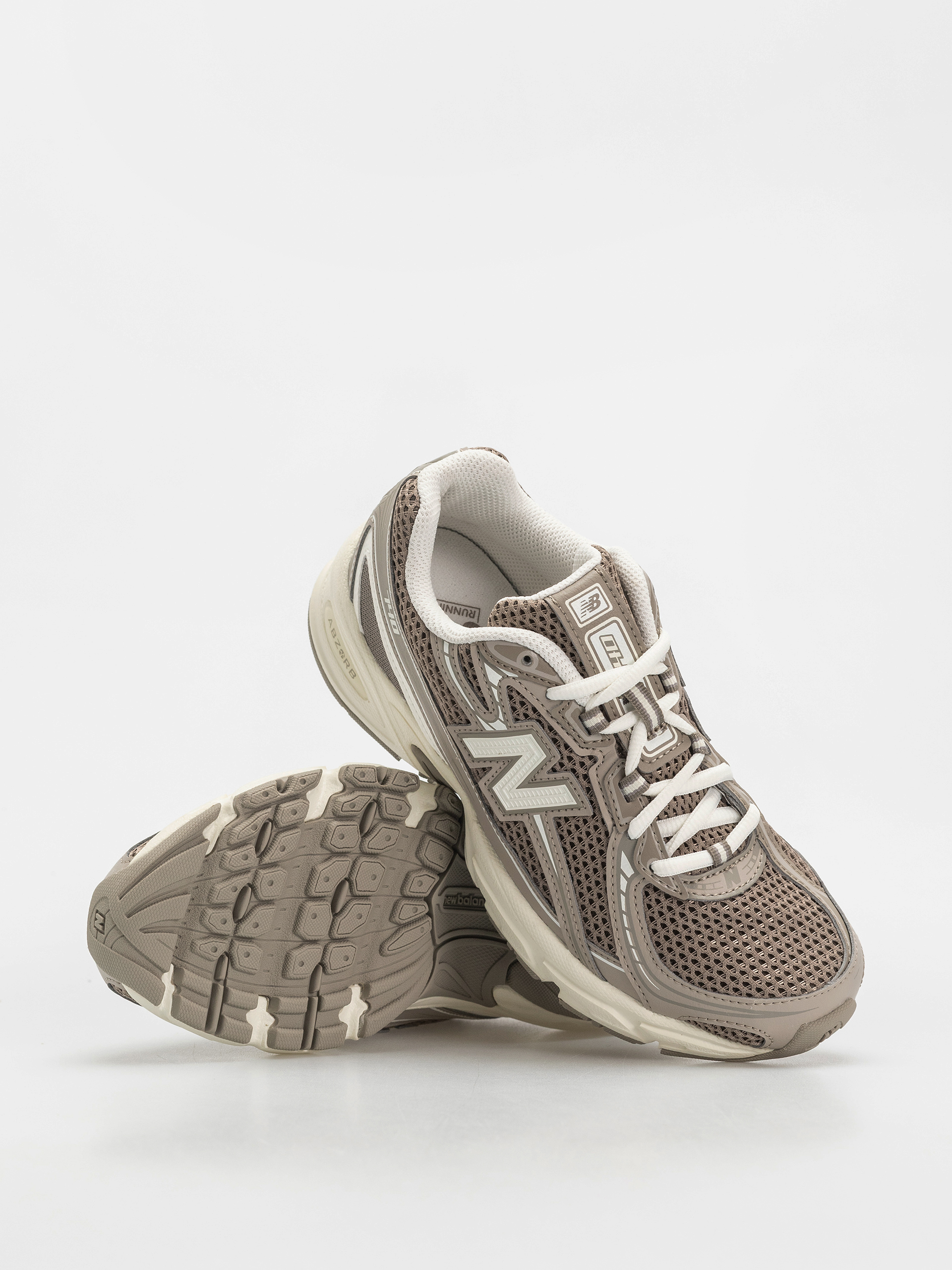 Обувки New Balance 740 JR (arid stone)