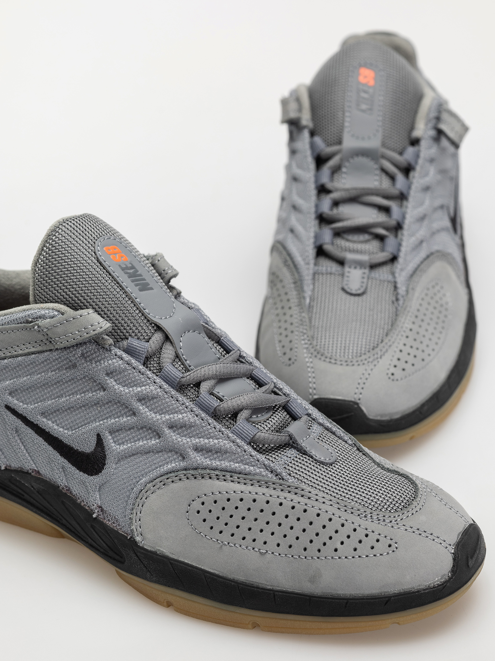 Обувки Nike SB Vertebrae (cool grey/black cool grey dark grey)