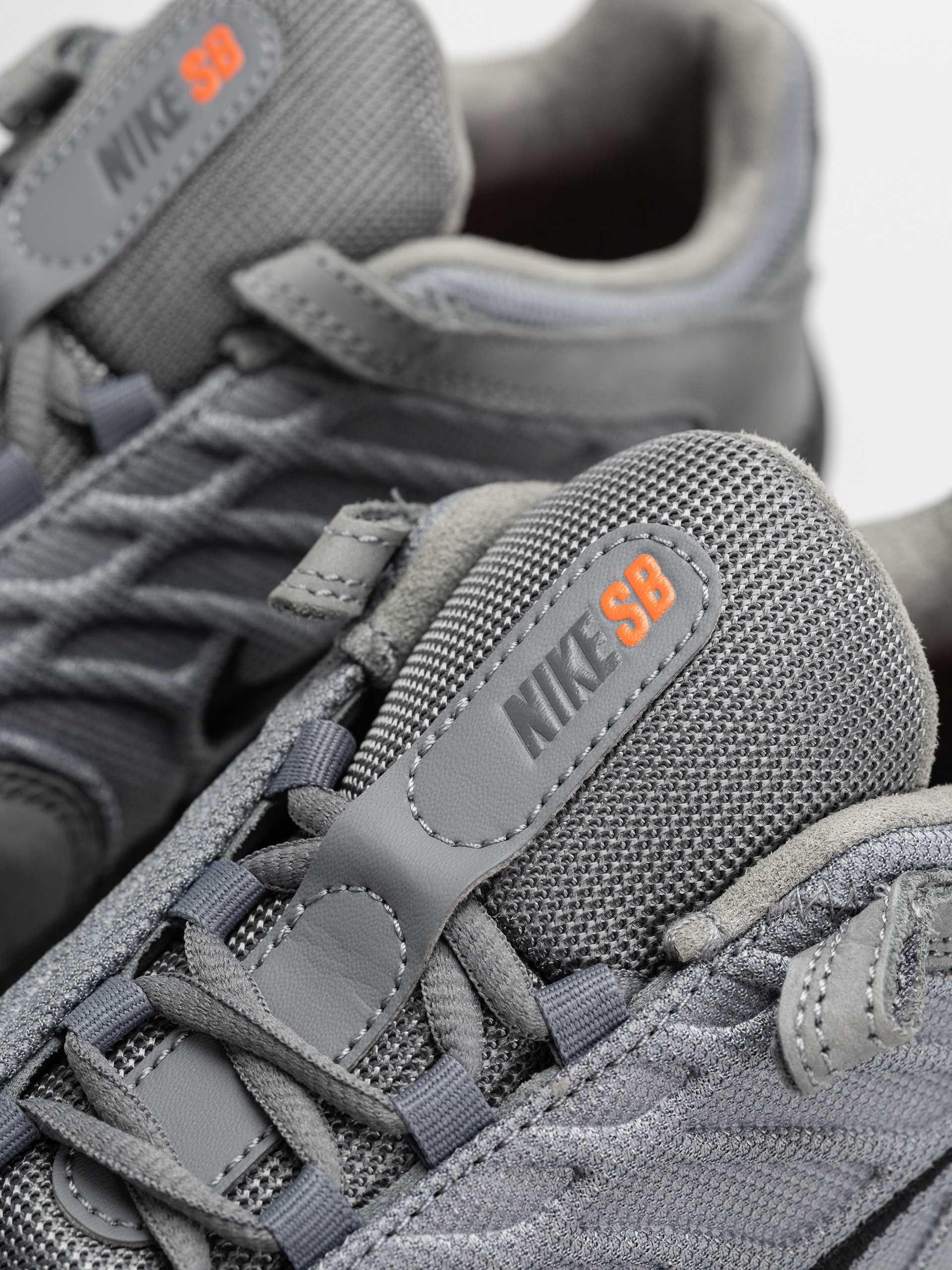 Обувки Nike SB Vertebrae (cool grey/black cool grey dark grey)