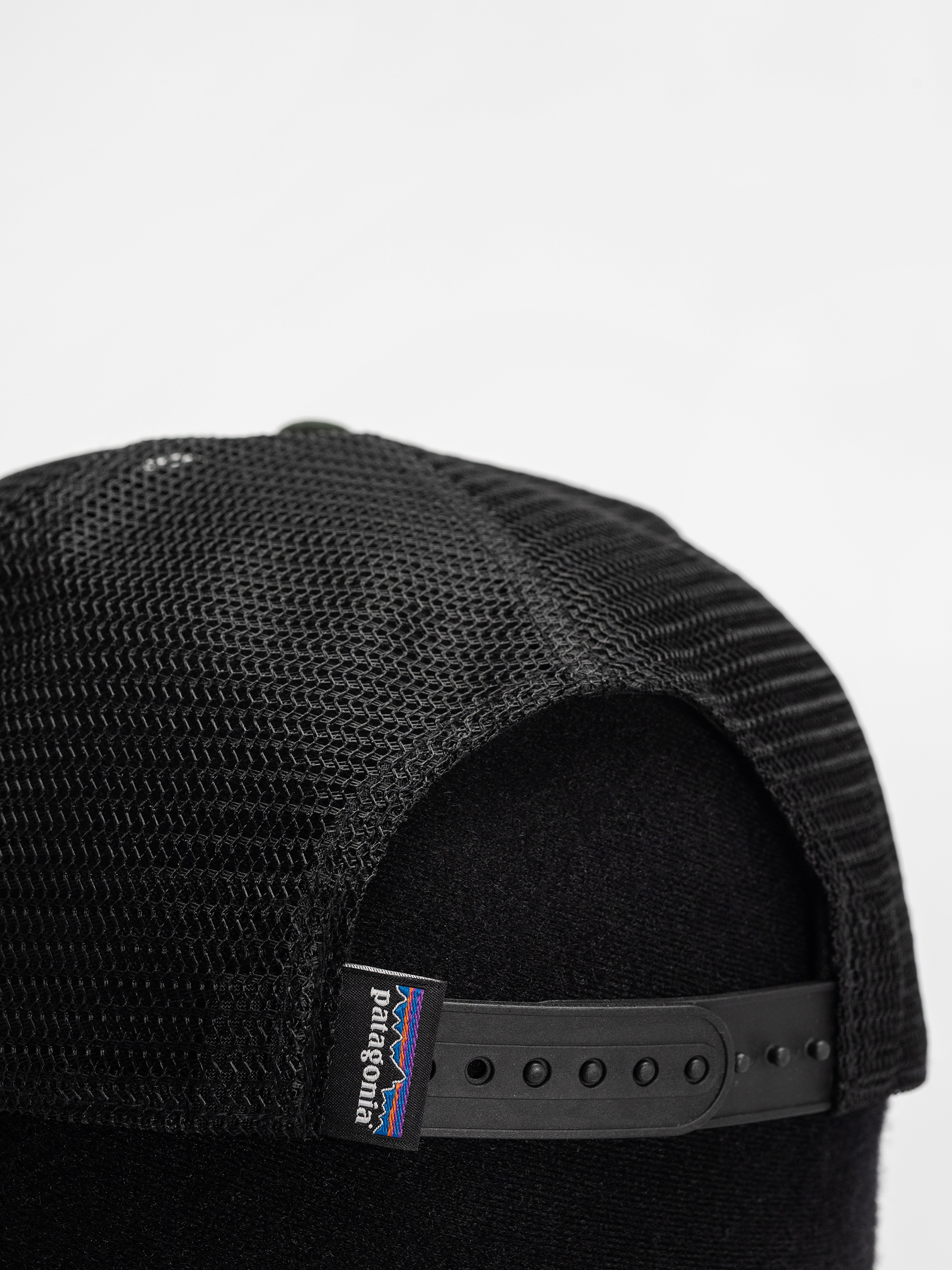 Шапка с козирка Patagonia Airfarer (p-6 logo old growth green)