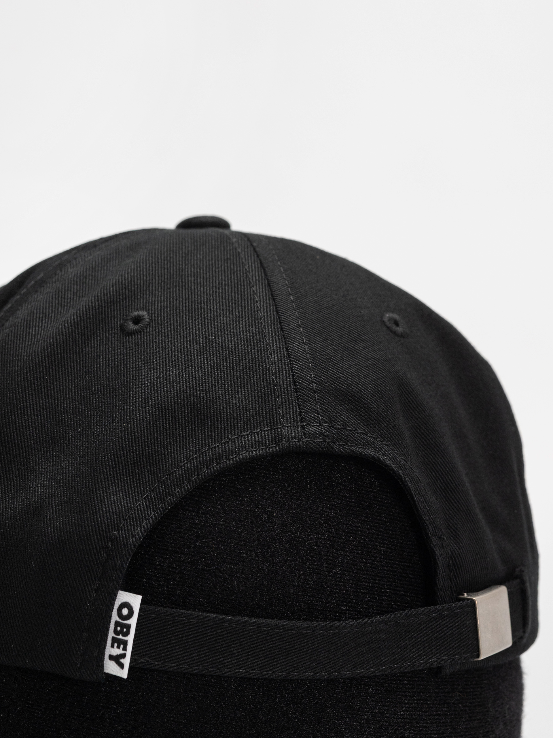 Шапка с козирка OBEY Obey Studios 5 Panel Strapback (black)