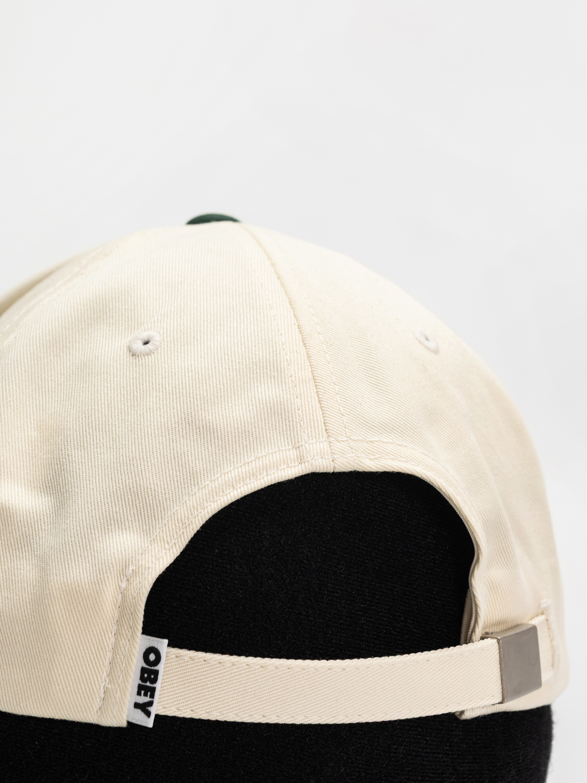 Шапка с козирка OBEY Obey Studios 5 Panel Strapback (unbleached multi)