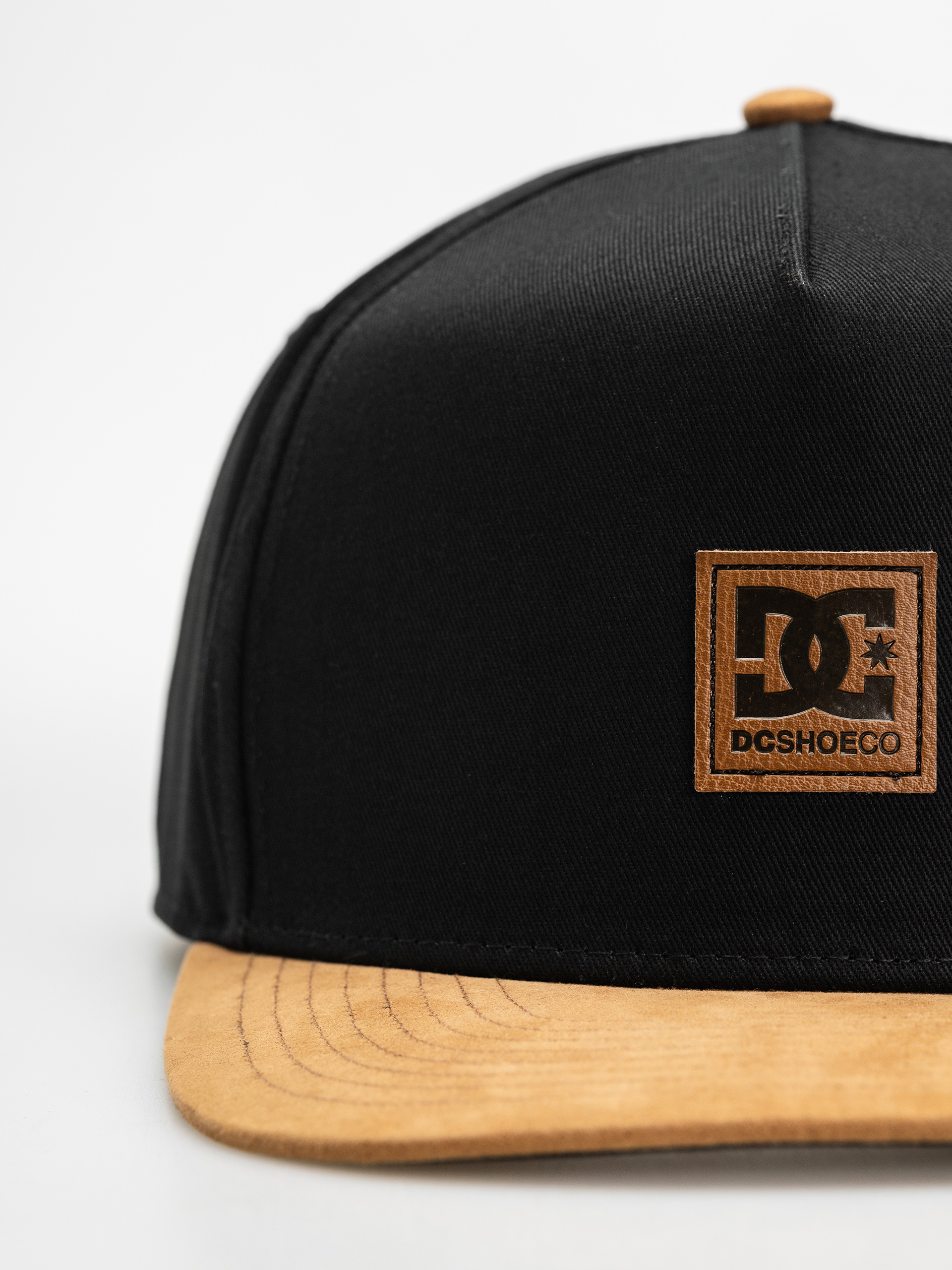 Шапка с козирка DC Brackers (black)