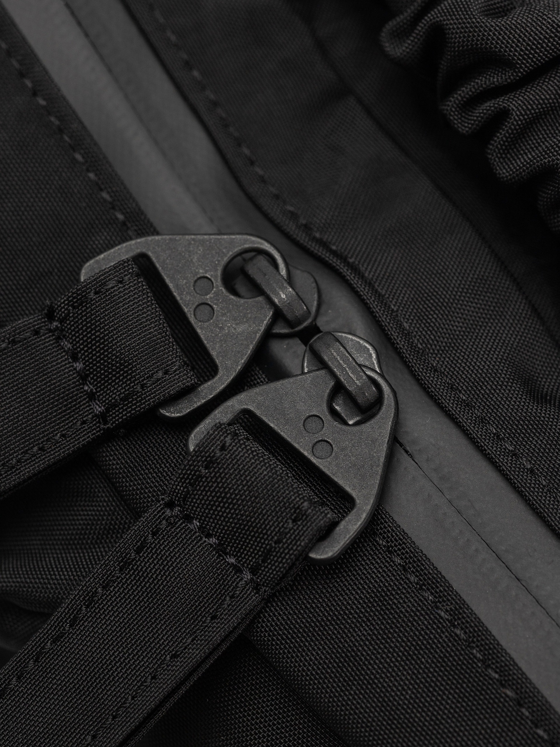 Раница PinqPonq Tetrik Large Crinkle (crinkle black)