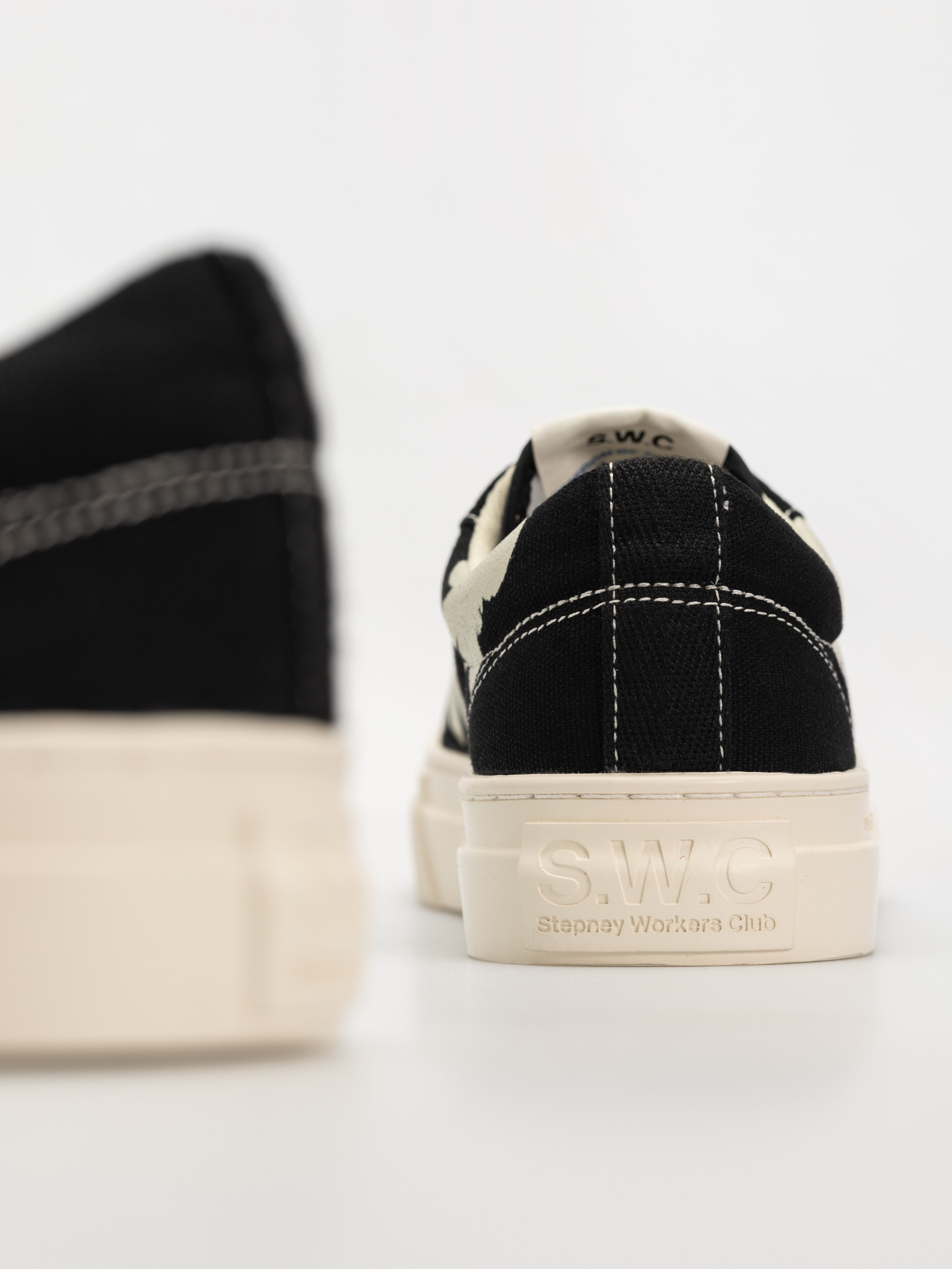Обувки Stepney Workers Club Dellow (shroomhands canvas black/white)