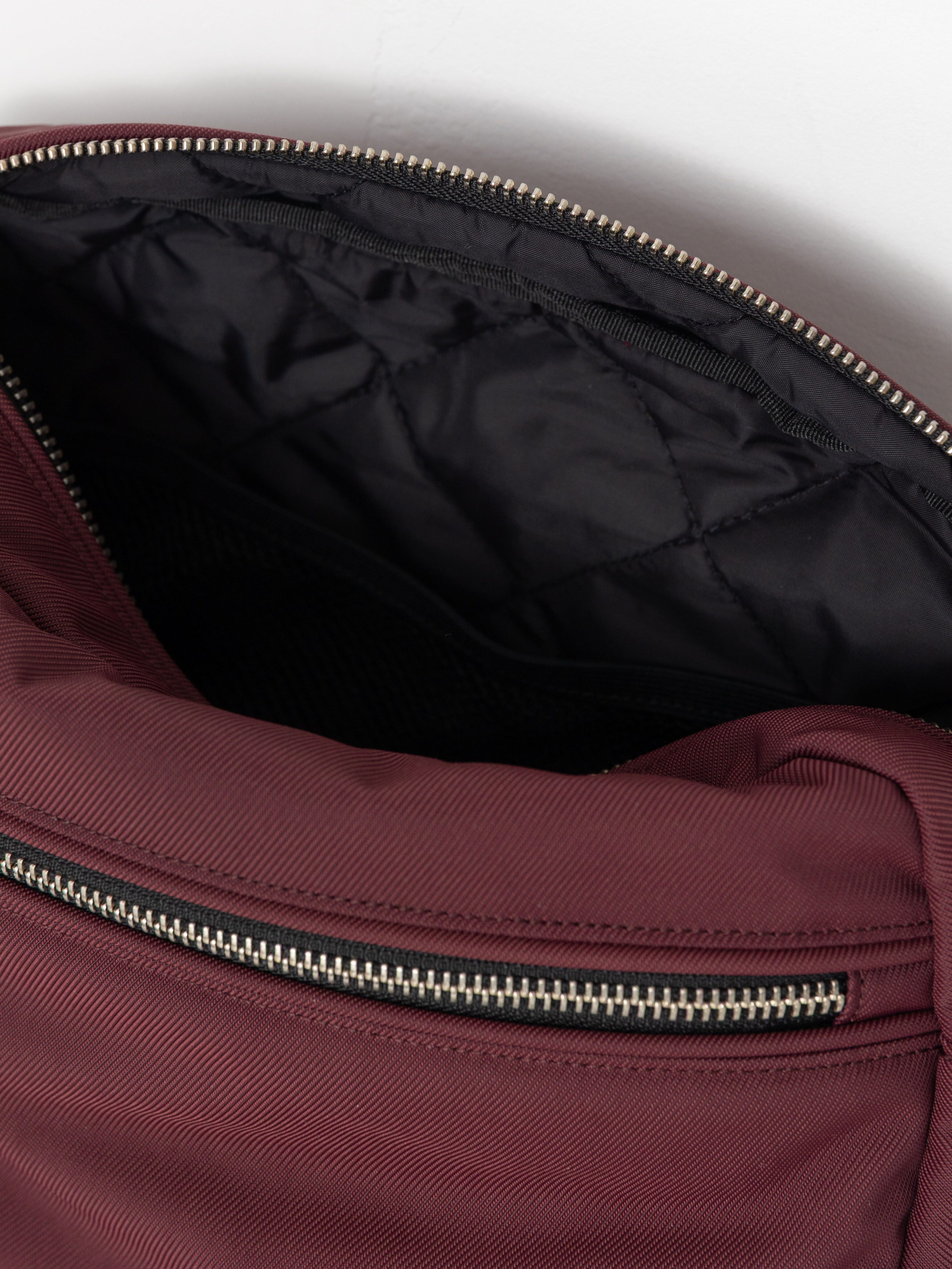 Дамска чанта Carhartt WIP Leroy (rondo)