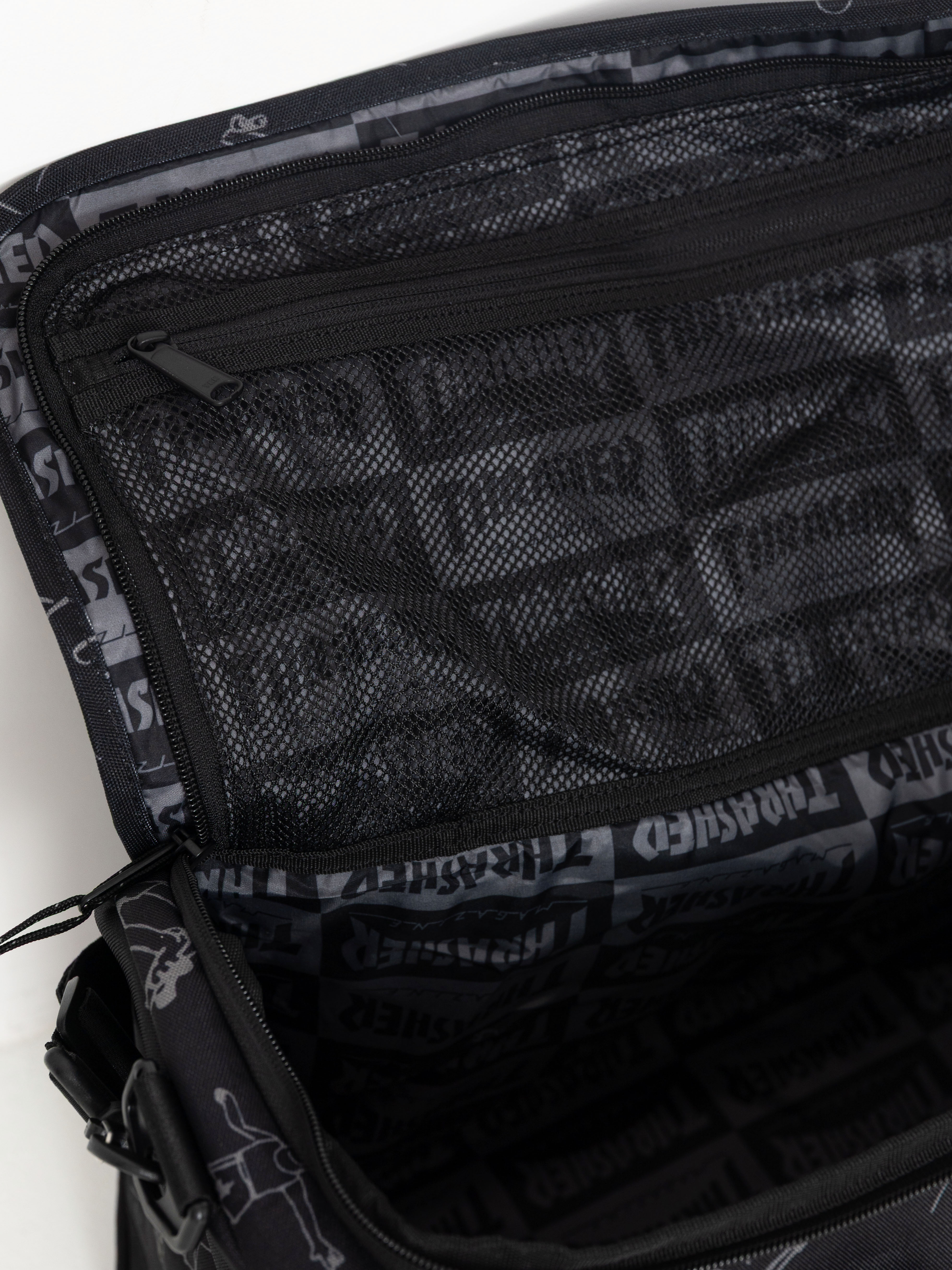 Чанта Herschel Supply Co. X Thrasher Gonz Heritage Skate Duffle (black)