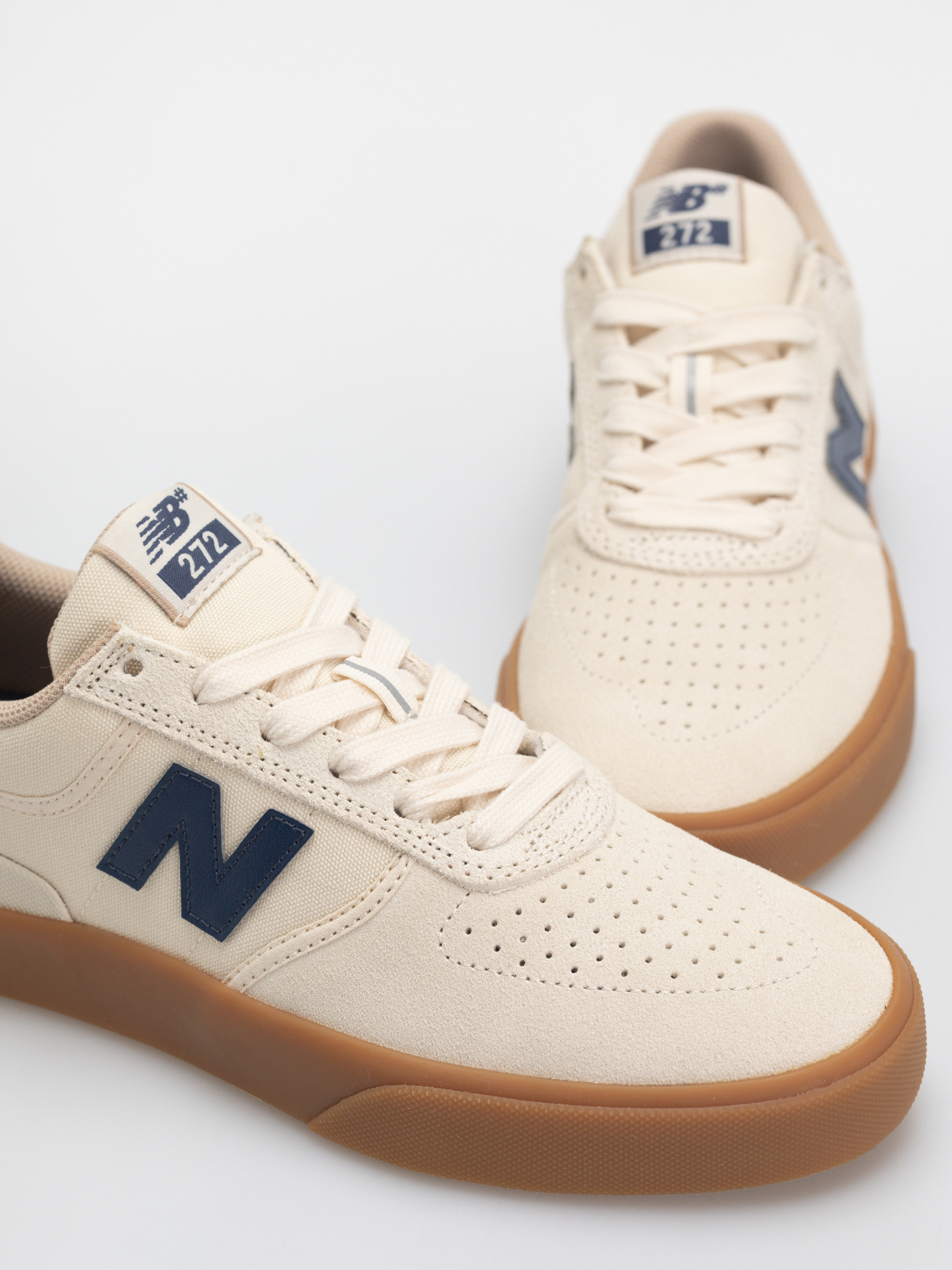 Обувки New Balance 272 (white)