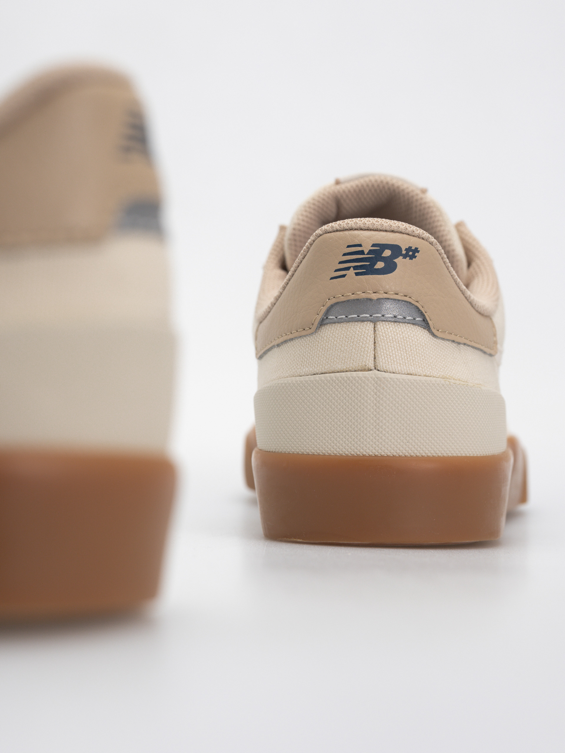 Обувки New Balance 272 (white)