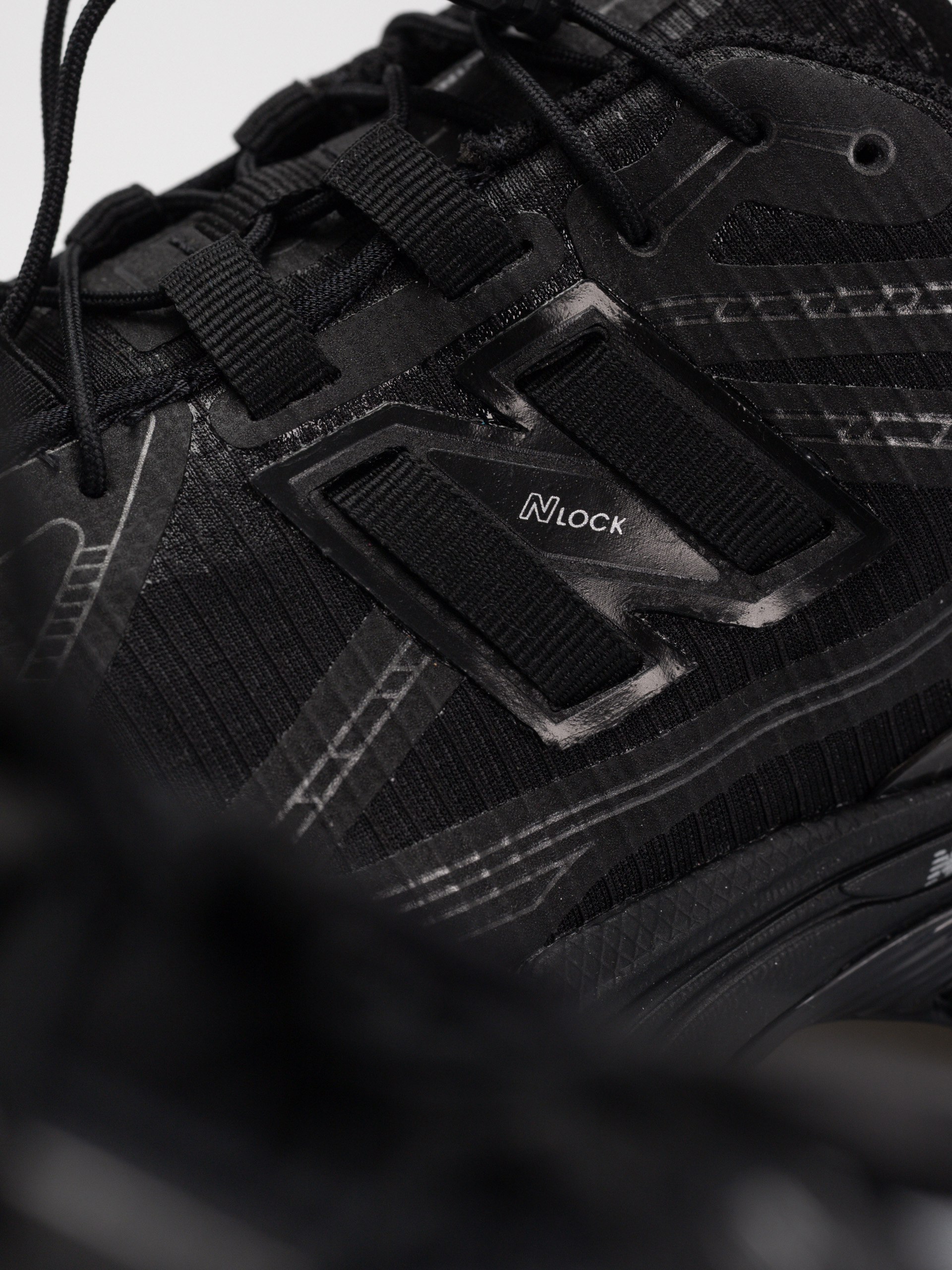 Обувки New Balance 1906 (black)