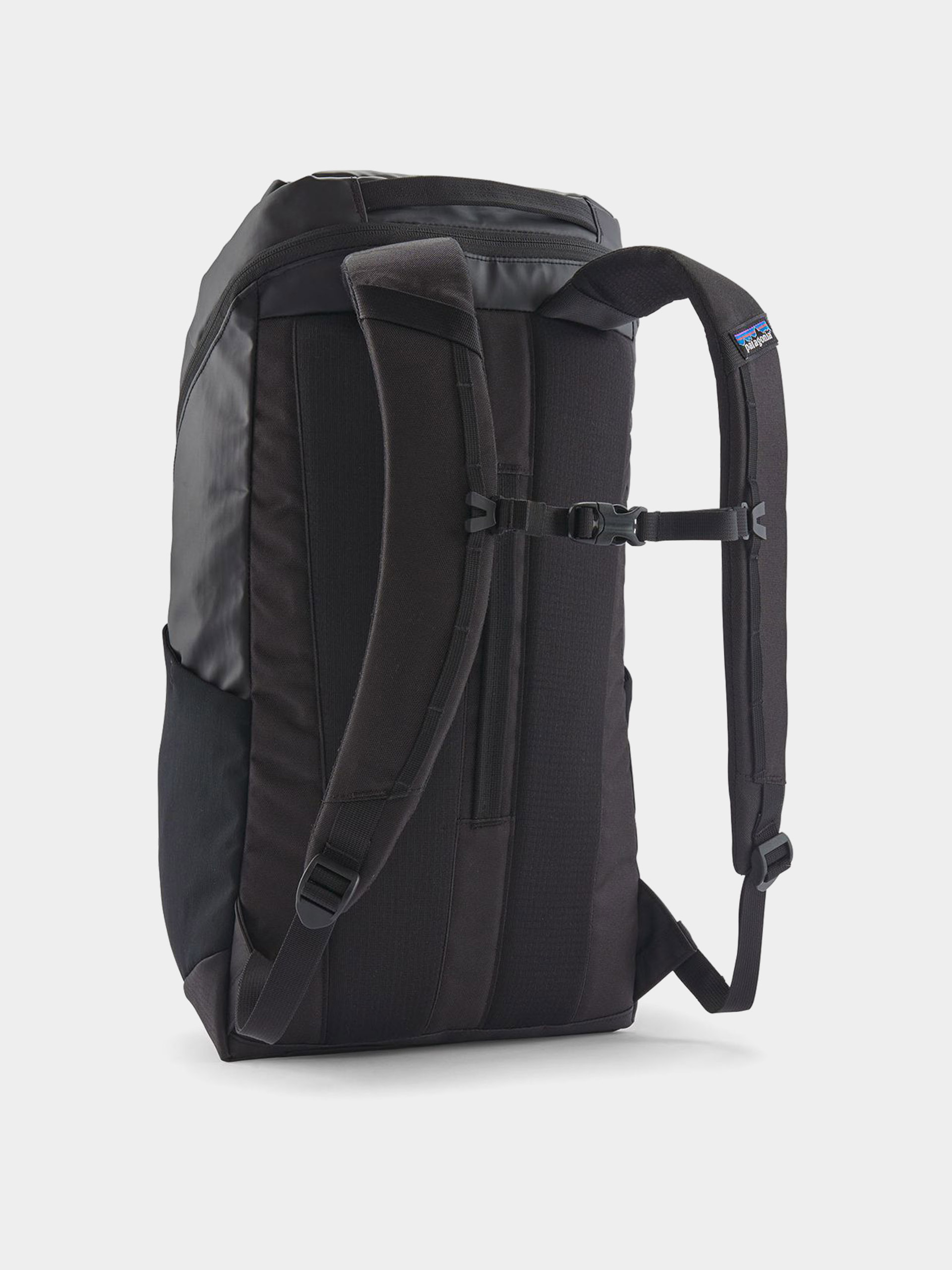 Раница Patagonia Black Hole Pack 25L (black w/black)