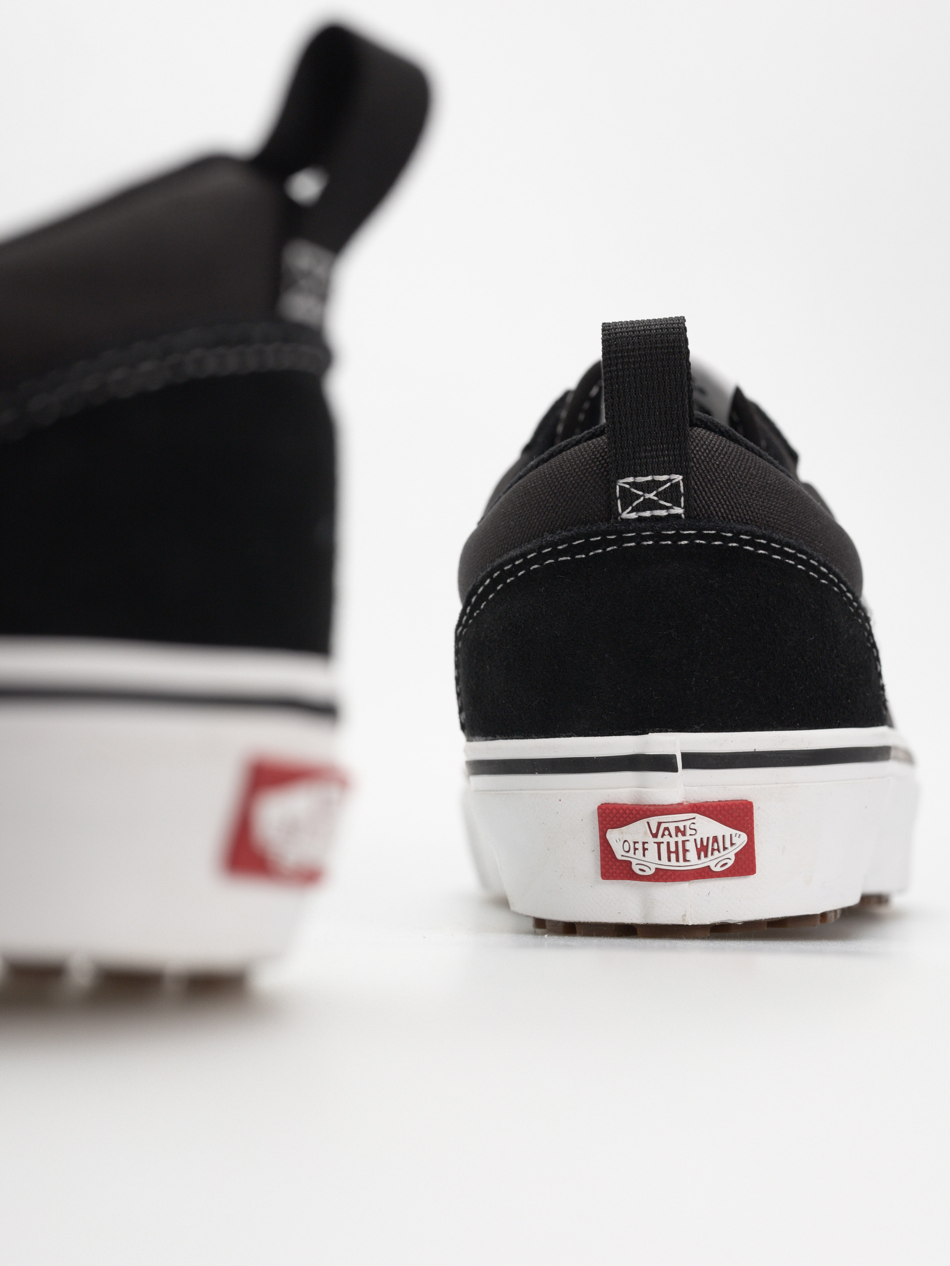 Обувки Vans Mte Old Skool Insulated (black/white)