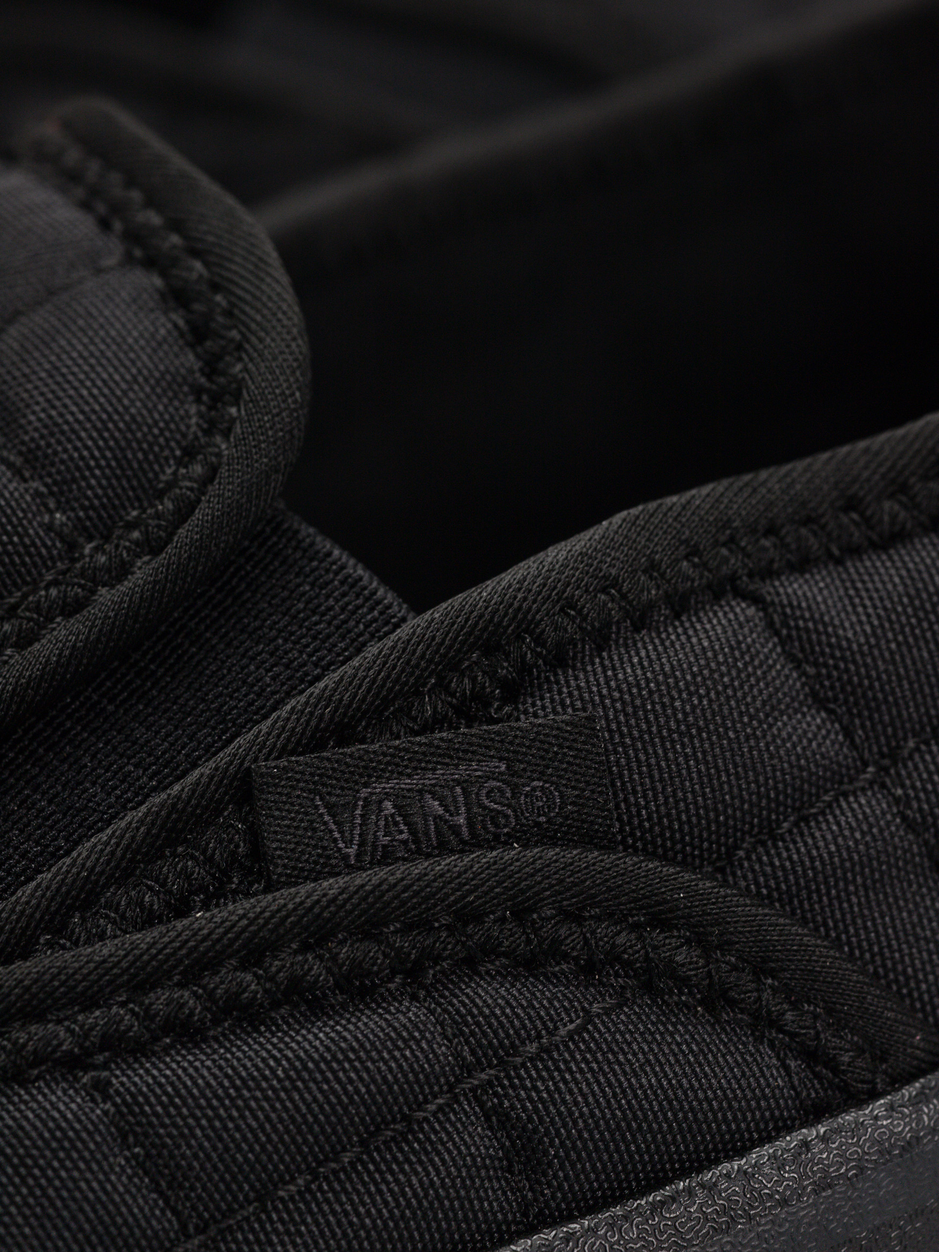 Обувки Vans Mte Slip Er 2 (black)