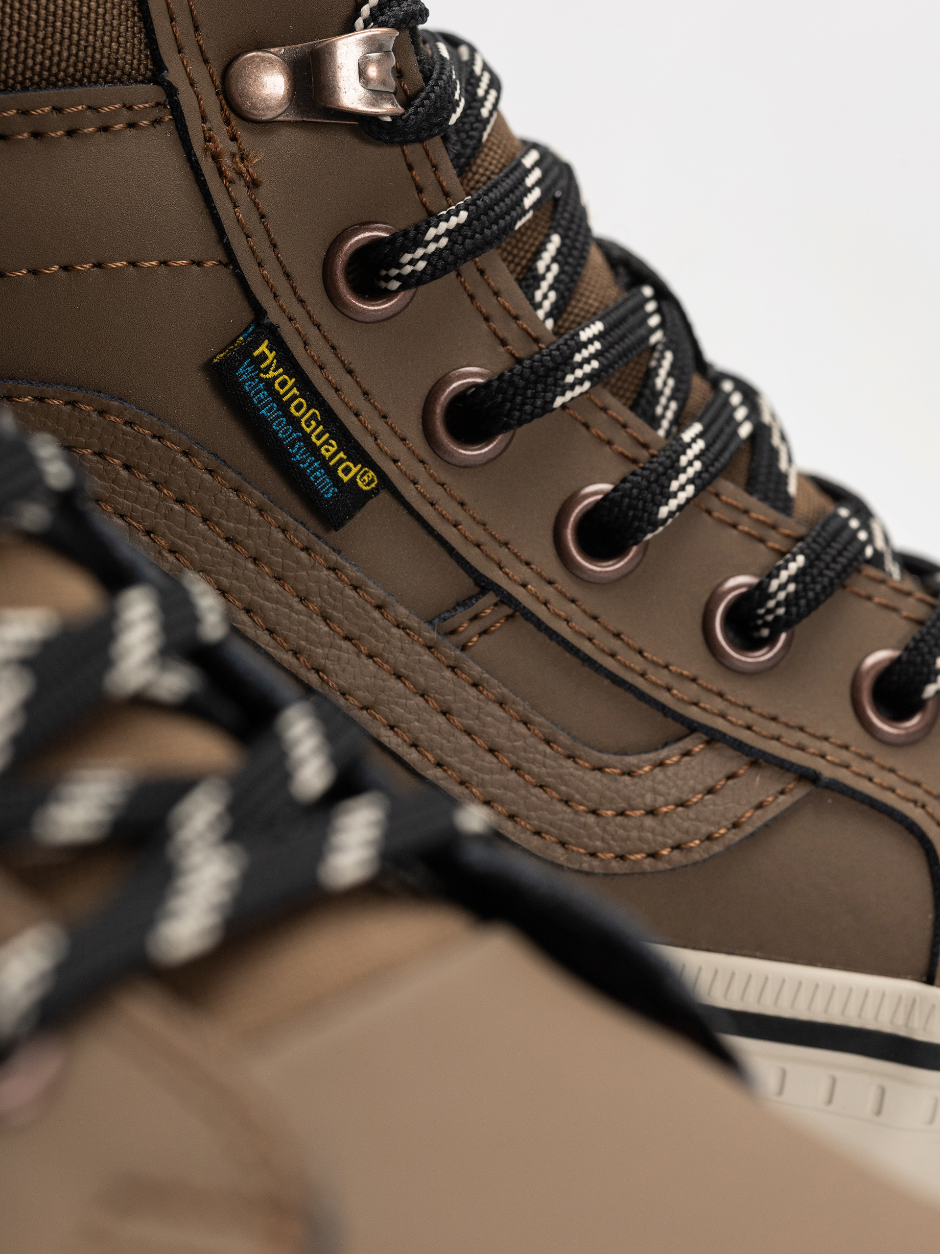 Обувки Vans Mte Sk8 Hi Waterproof Insulated (sepia/marshmallow)