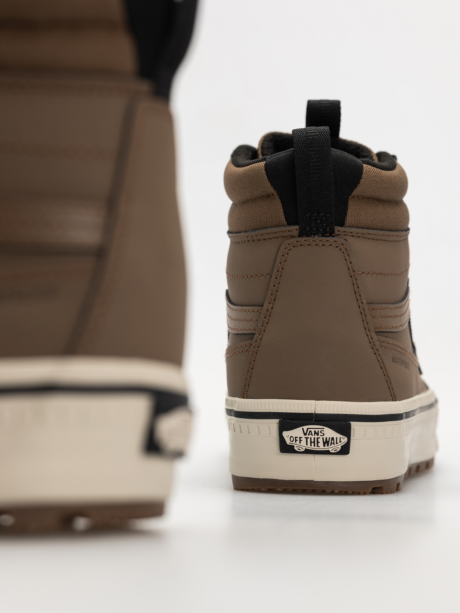 Обувки Vans Mte Sk8 Hi Waterproof Insulated (sepia/marshmallow)