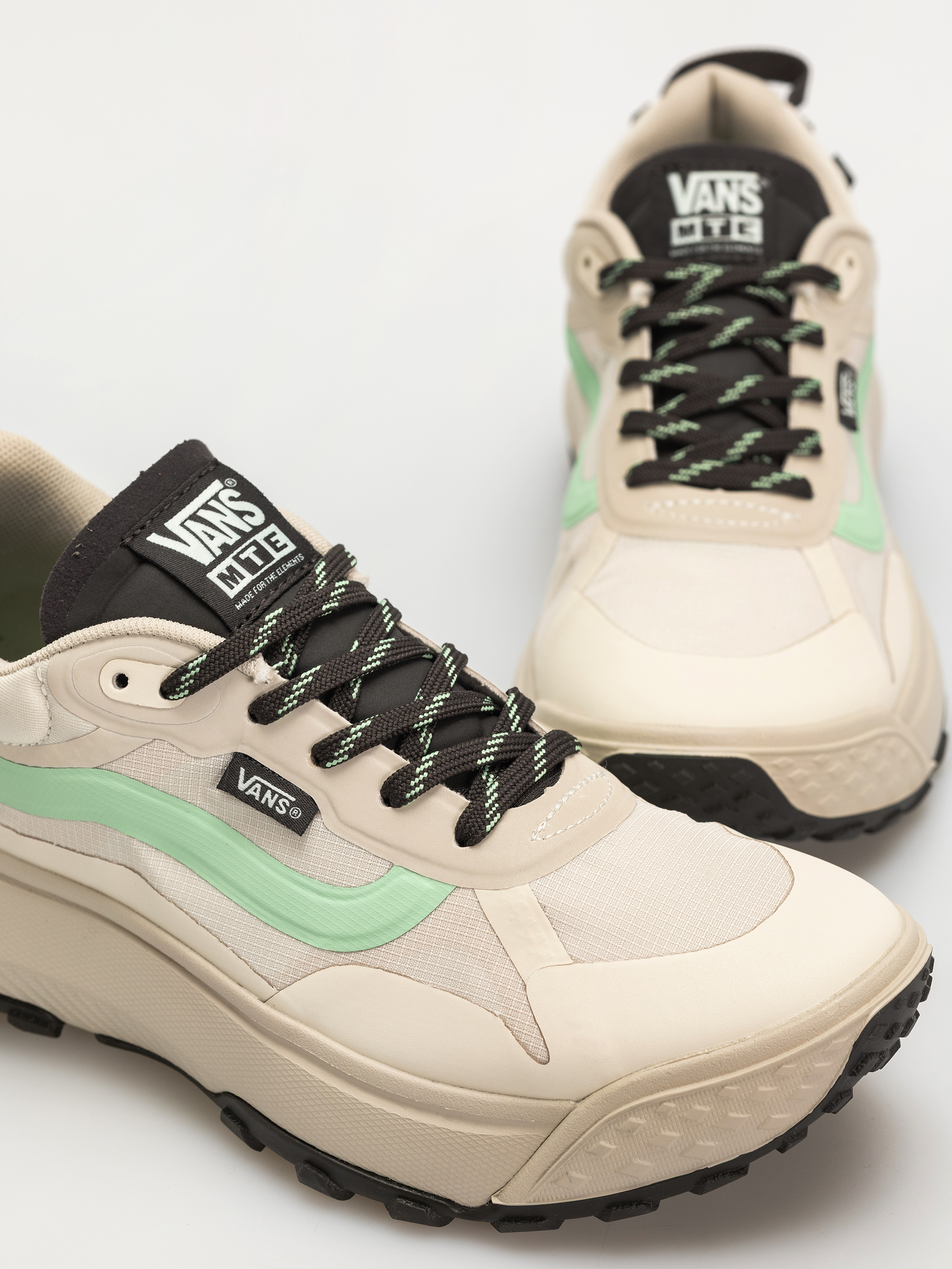 Обувки Vans Mte Crosspath (white/multi)