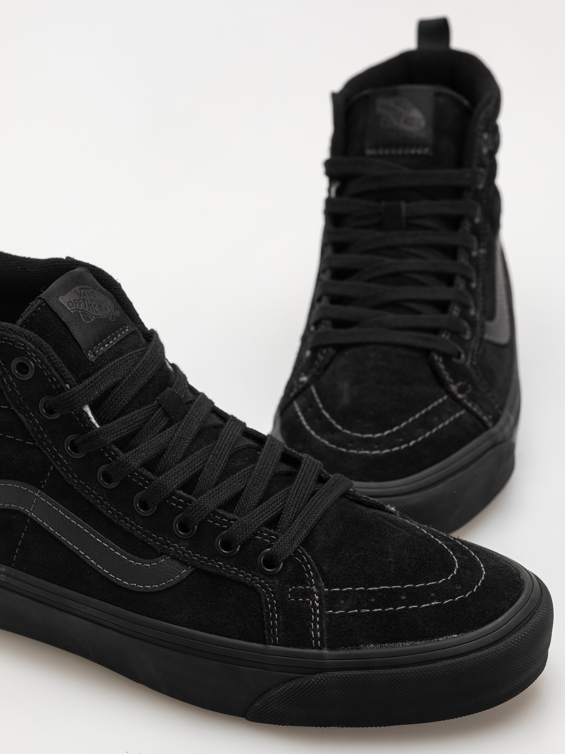 Обувки Vans Mte Sk8 Hi Insulated (black/black)