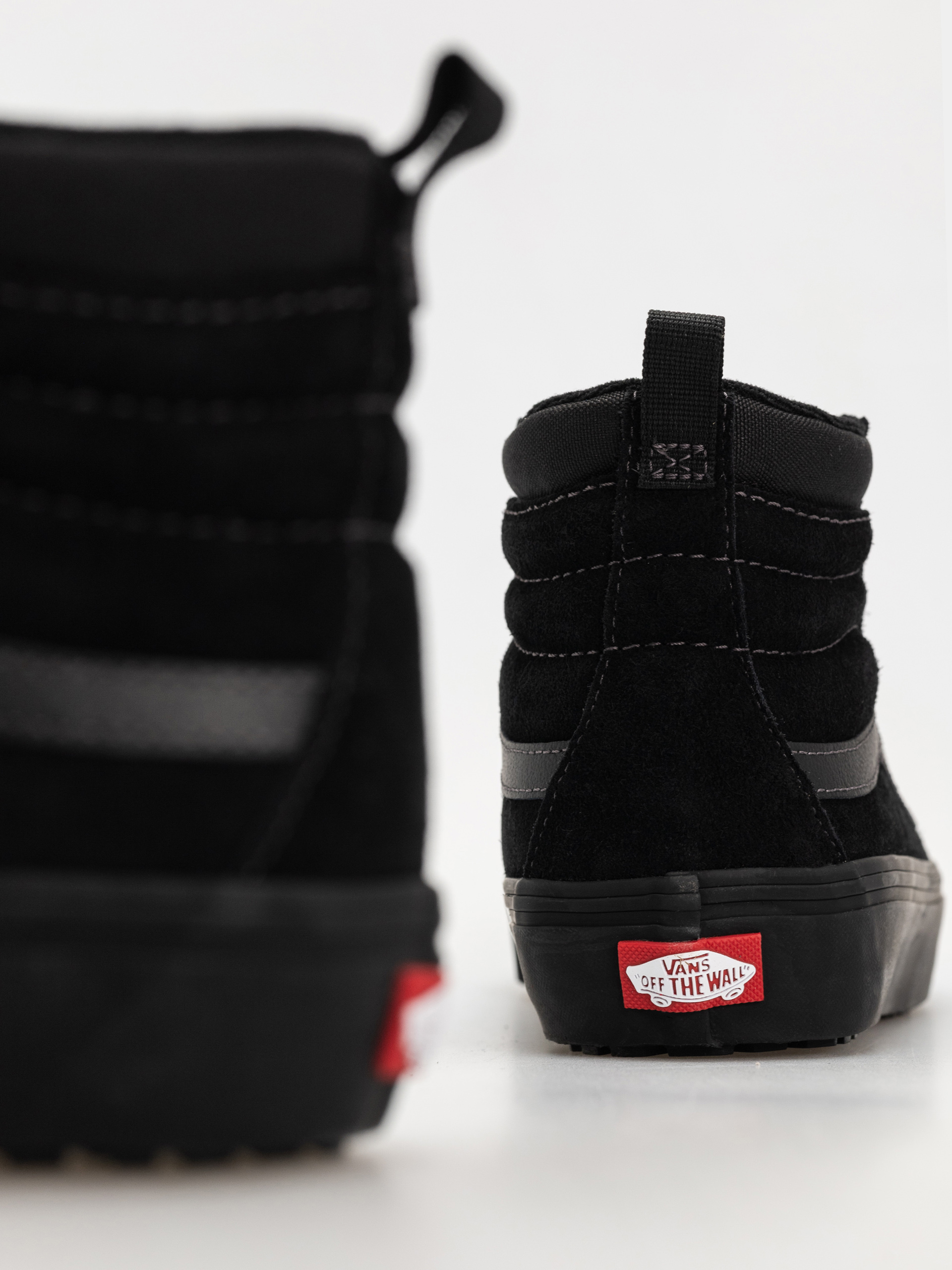 Обувки Vans Mte Sk8 Hi Insulated (black/black)