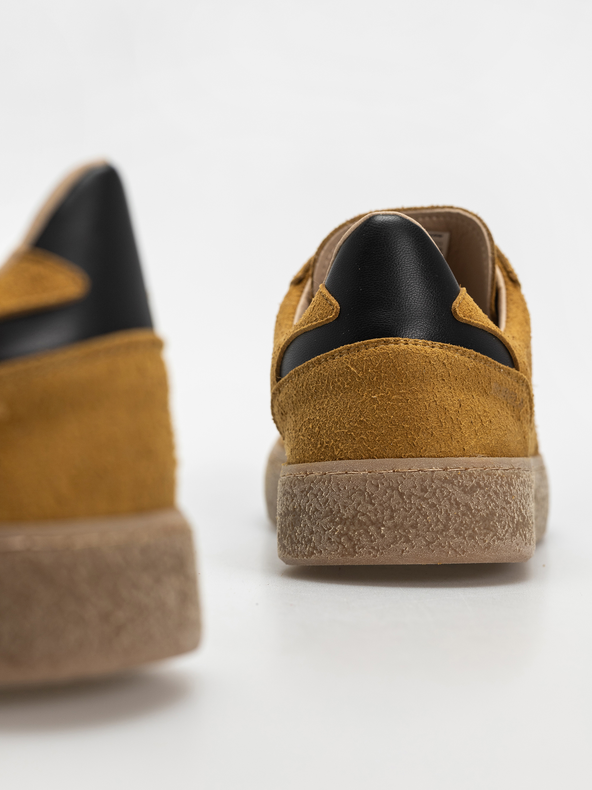 Обувки Flamingos Life Burela Bold (hairy suede curry)