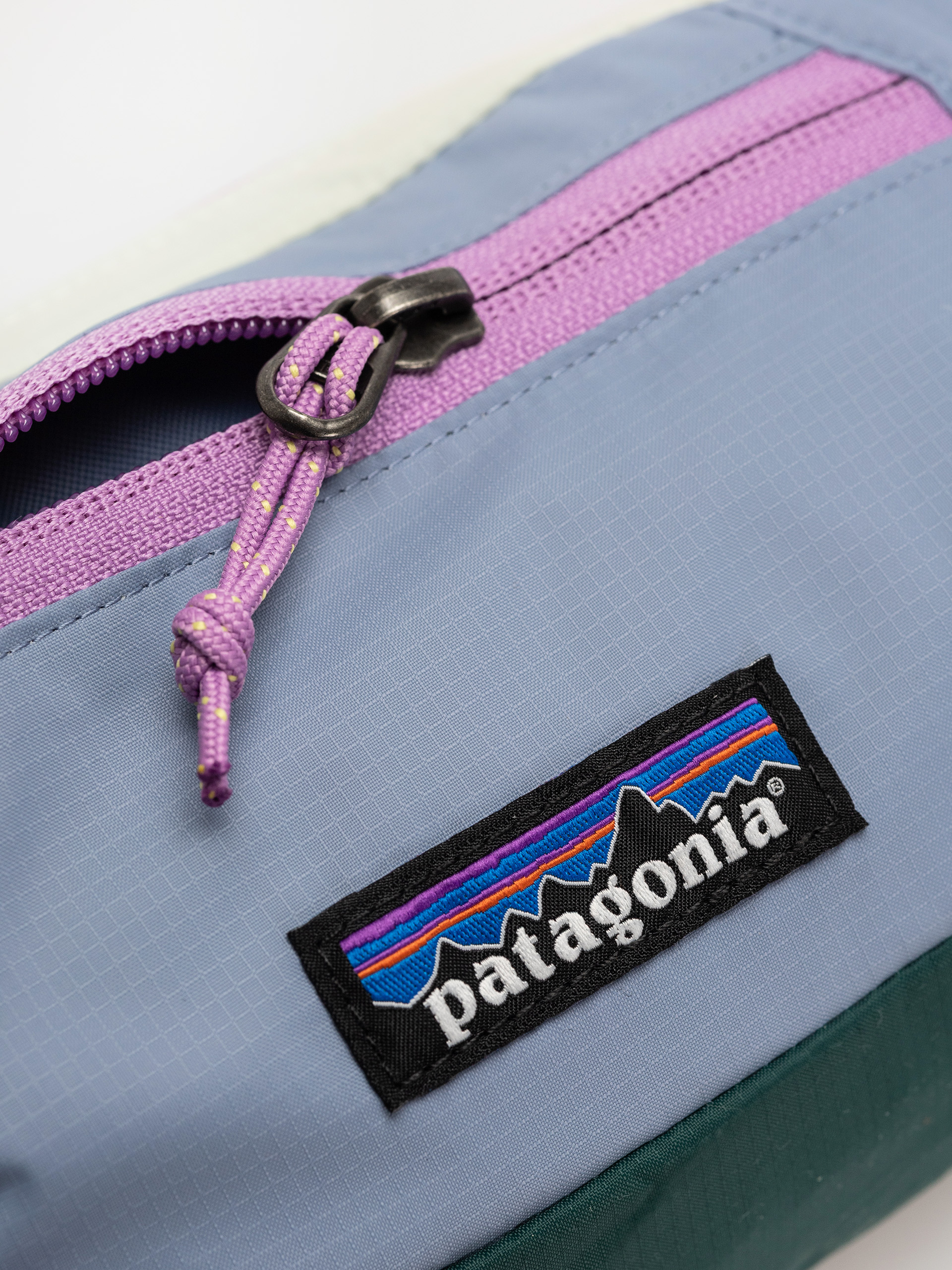Чантичка за кръст Patagonia Terravia Mini (patchwork barnacle blue)