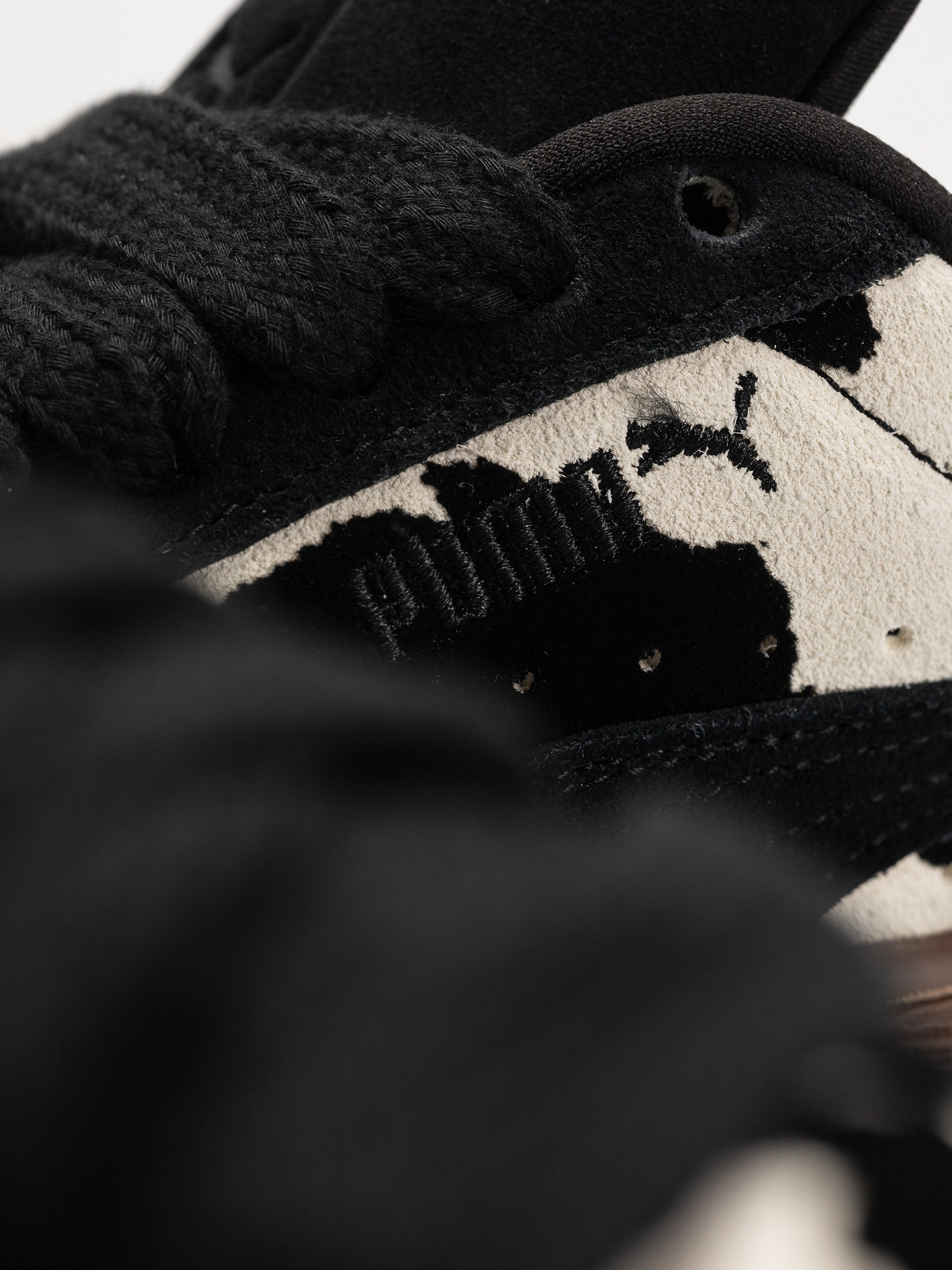 Обувки Puma Suede XL Wild Instinct Wmn (puma black/warm white)